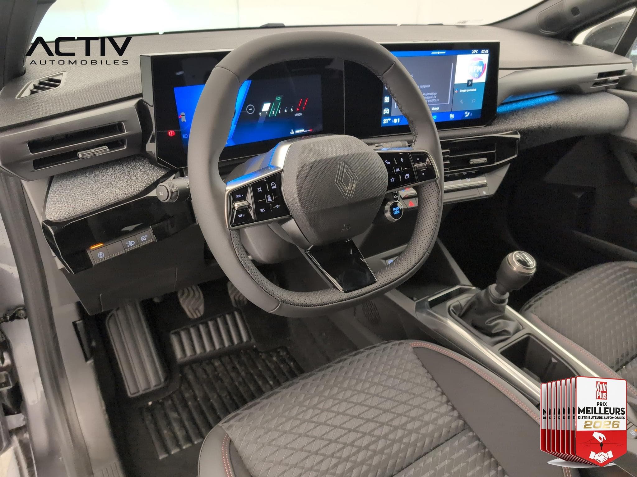 Renault Clio TCE 115 CH TECHNO (2026) - Photo 15