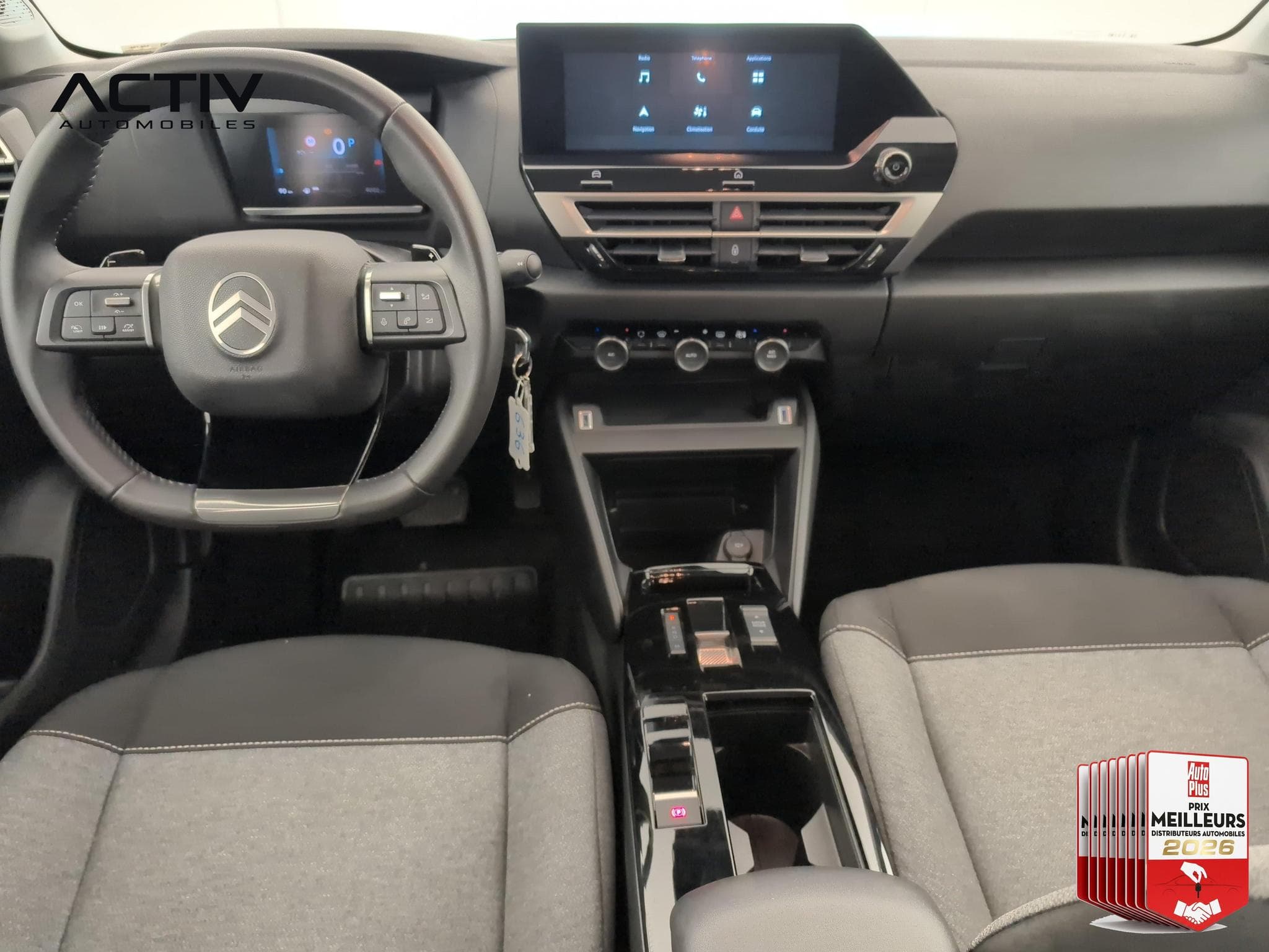 Citroën C4 Hybride 110 ch e-DCS6 You (2025) - Photo 13
