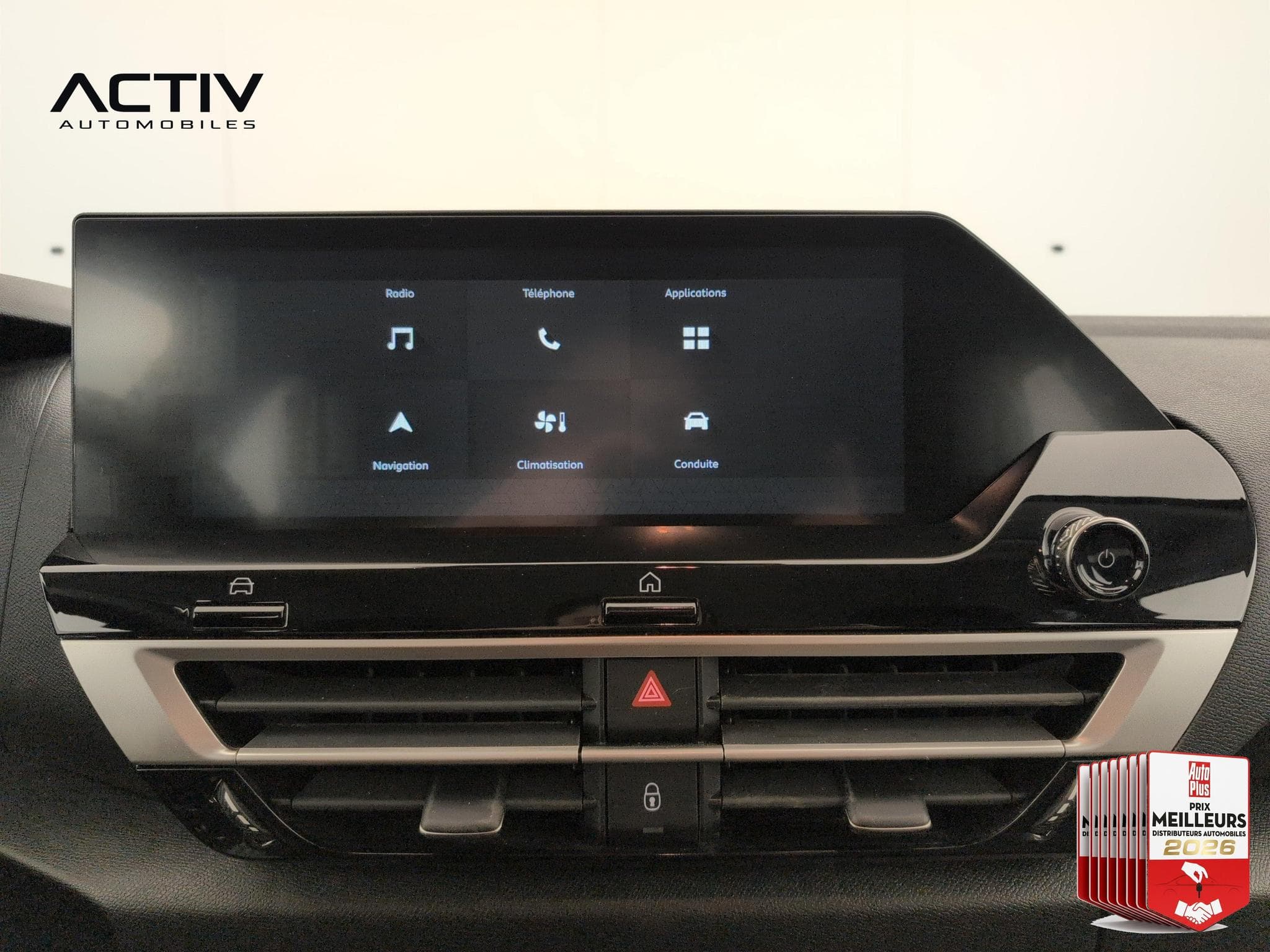 Citroën C4 Hybride 110 ch e-DCS6 You (2025) - Photo 18