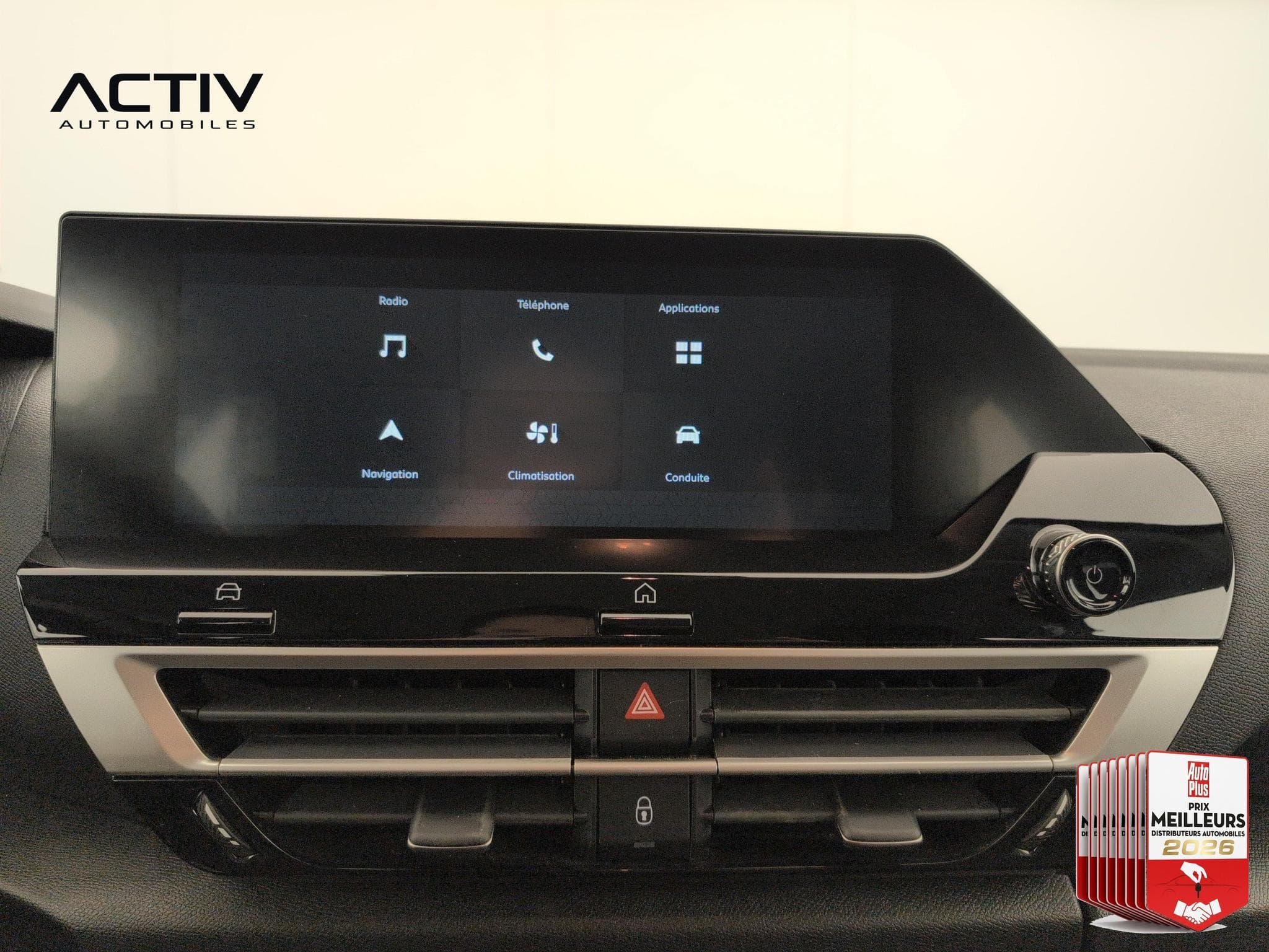 Citroën C4 Hybride 110 ch e-DCS6 You (2025) - Photo 17