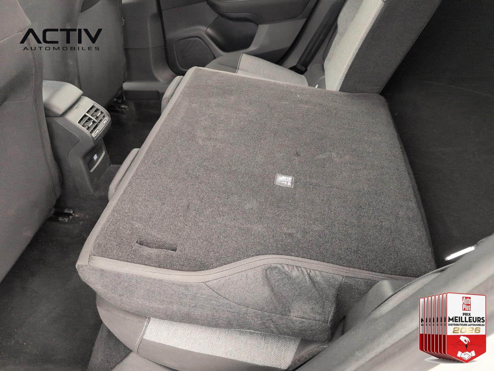 Citroën C4 Hybride 110 ch e-DCS6 You (2025) - Photo 34