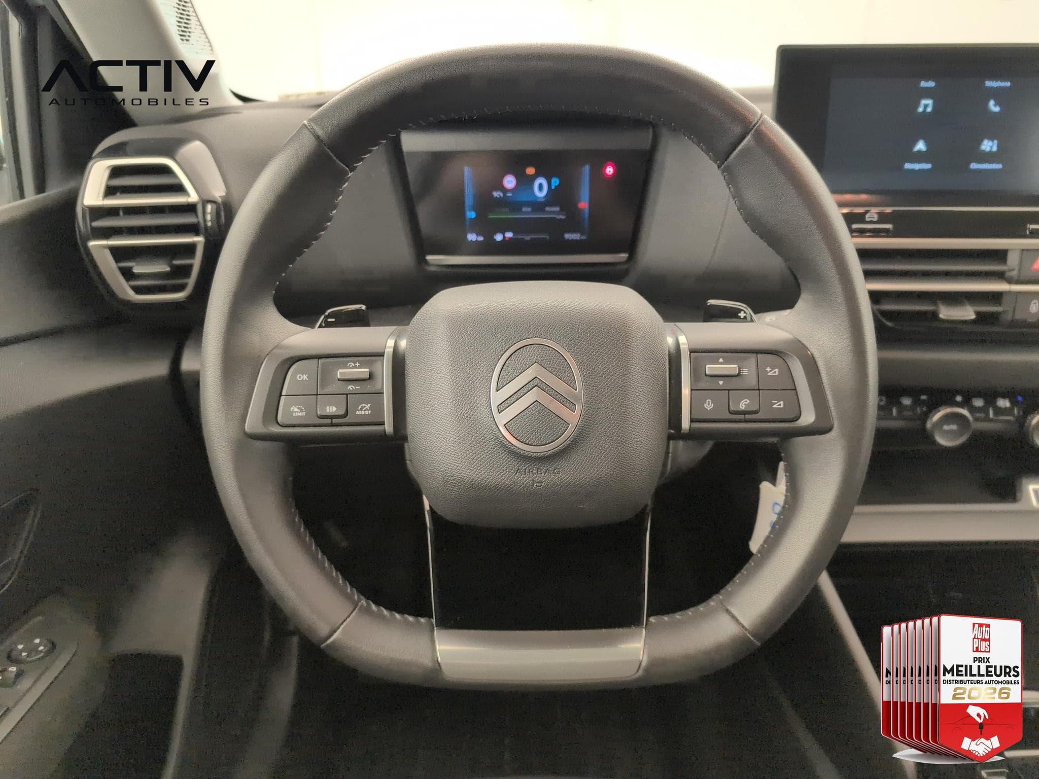 Citroën C4 Hybride 110 ch e-DCS6 You (2025) - Photo 35