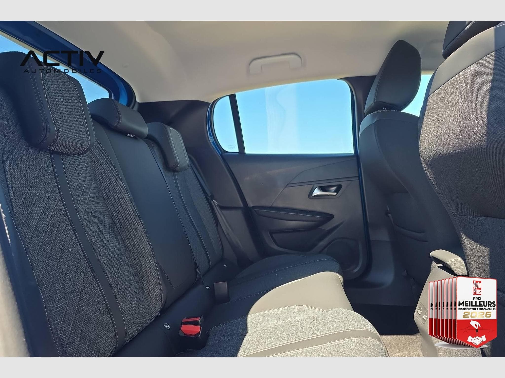 Peugeot 208 Hybrid 110 ch e-DCS6 Allure (2025) - Photo 10