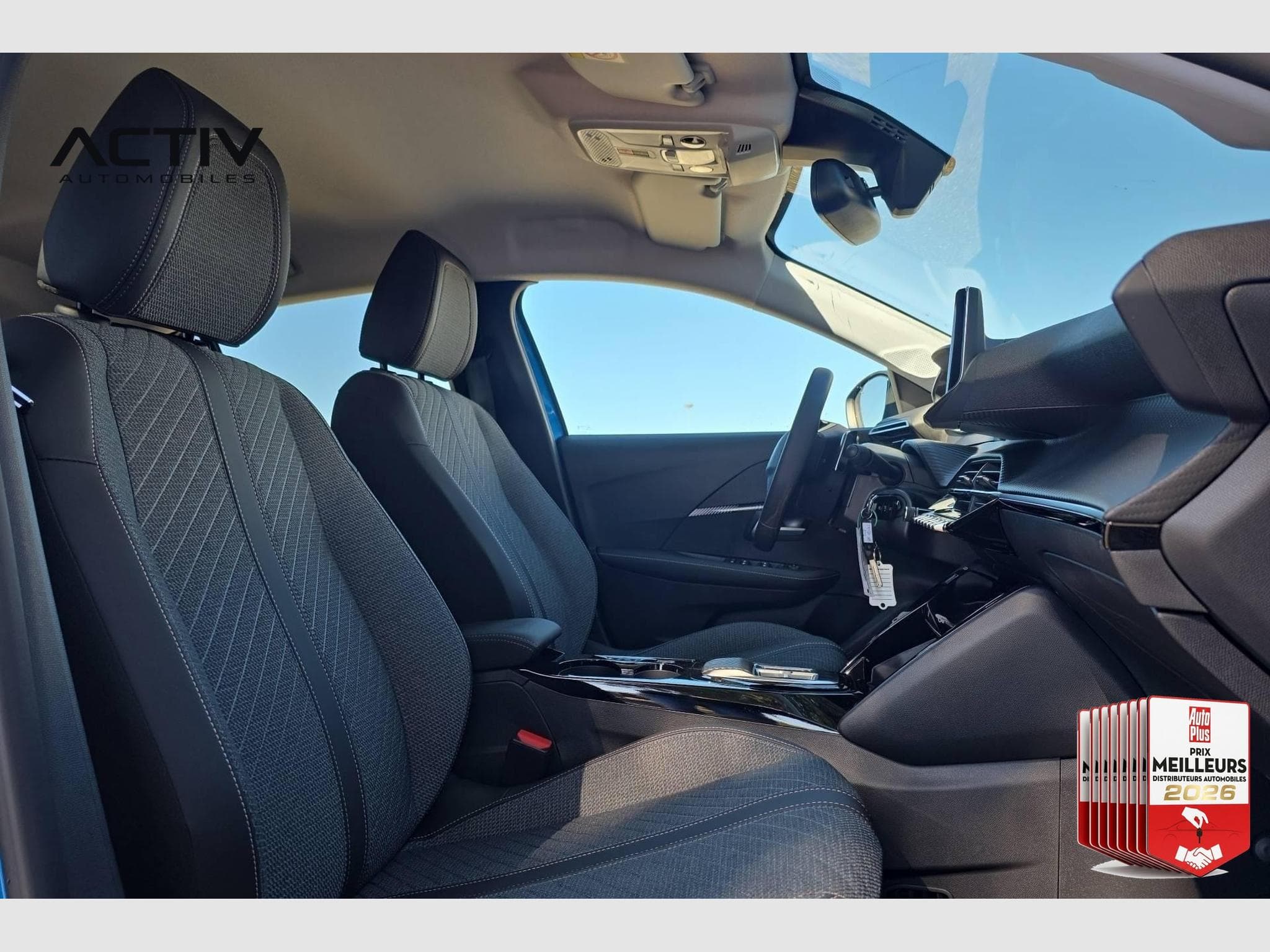 Peugeot 208 Hybrid 110 ch e-DCS6 Allure (2025) - Photo 9