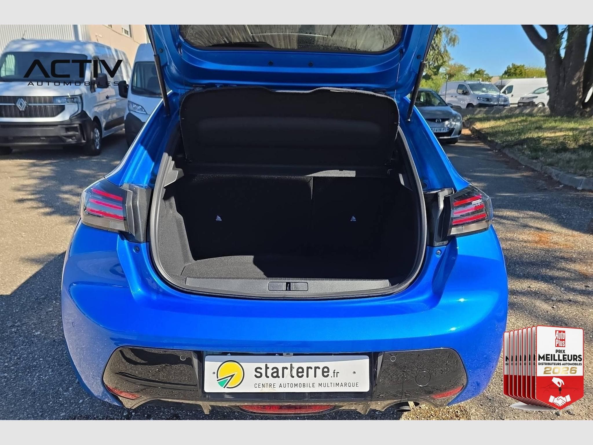 Peugeot 208 Hybrid 110 ch e-DCS6 Allure (2025) - Photo 11