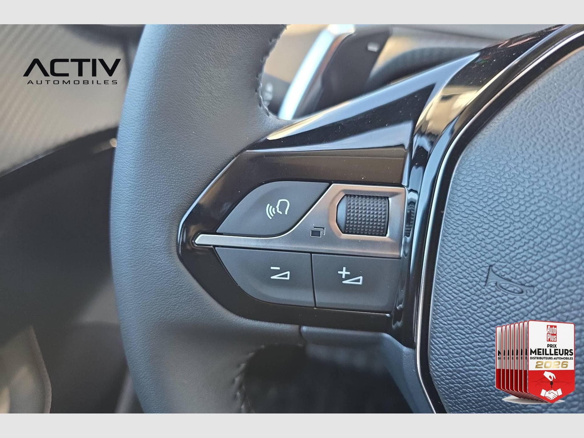 Peugeot 208 Hybrid 110 ch e-DCS6 Allure (2025) - Photo 15