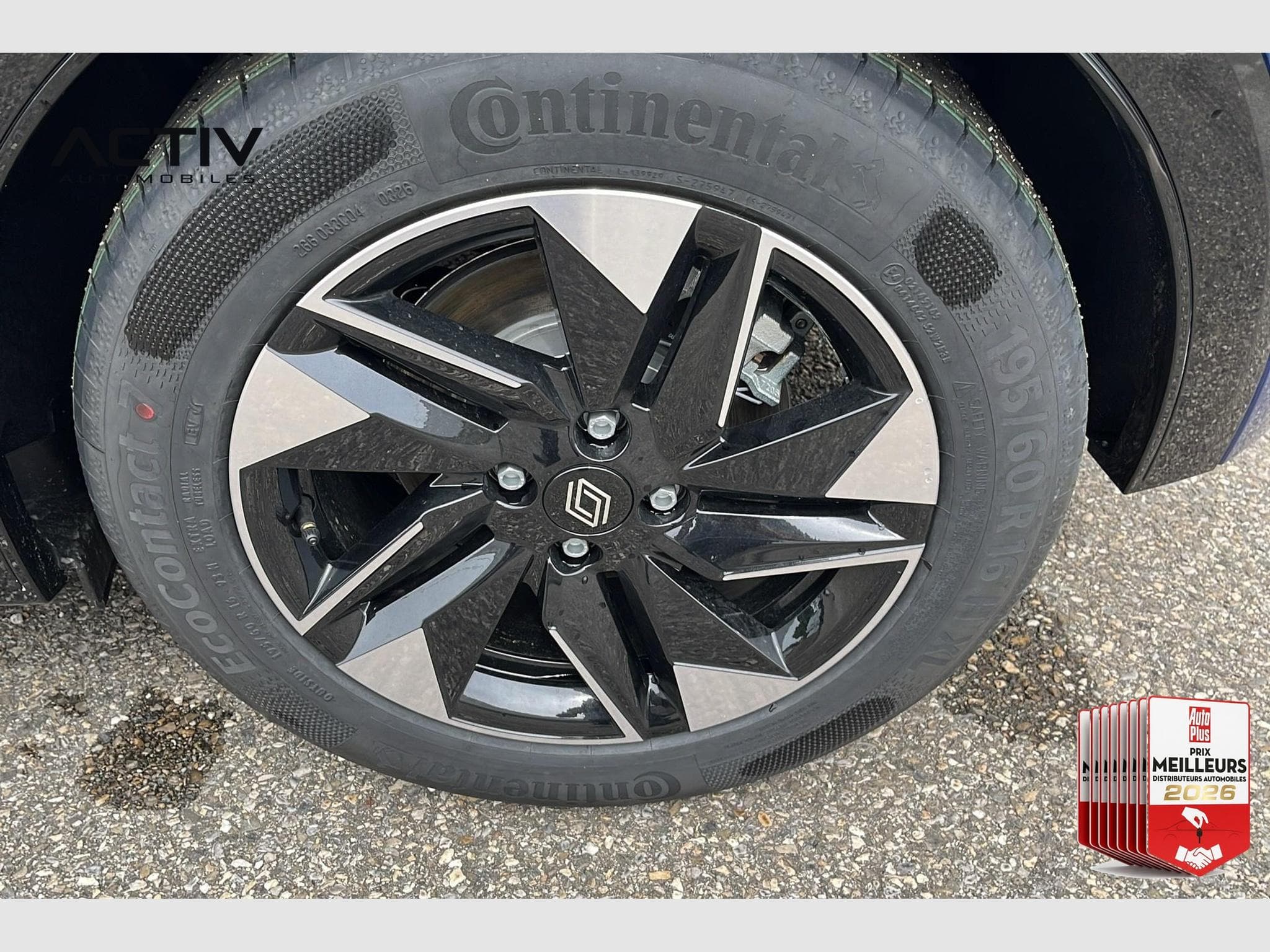 Renault Clio TCE 115 CH TECHNO (2026) - Photo 19
