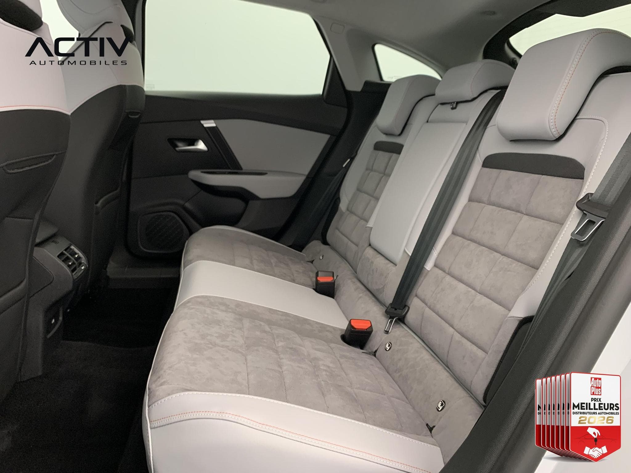 Citroën C4 PureTech 130 EAT8 Max (2025) - Photo 21