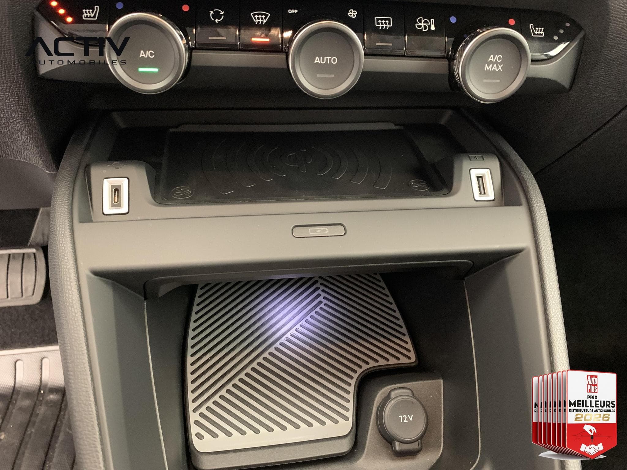 Citroën C4 PureTech 130 EAT8 Max (2025) - Photo 22
