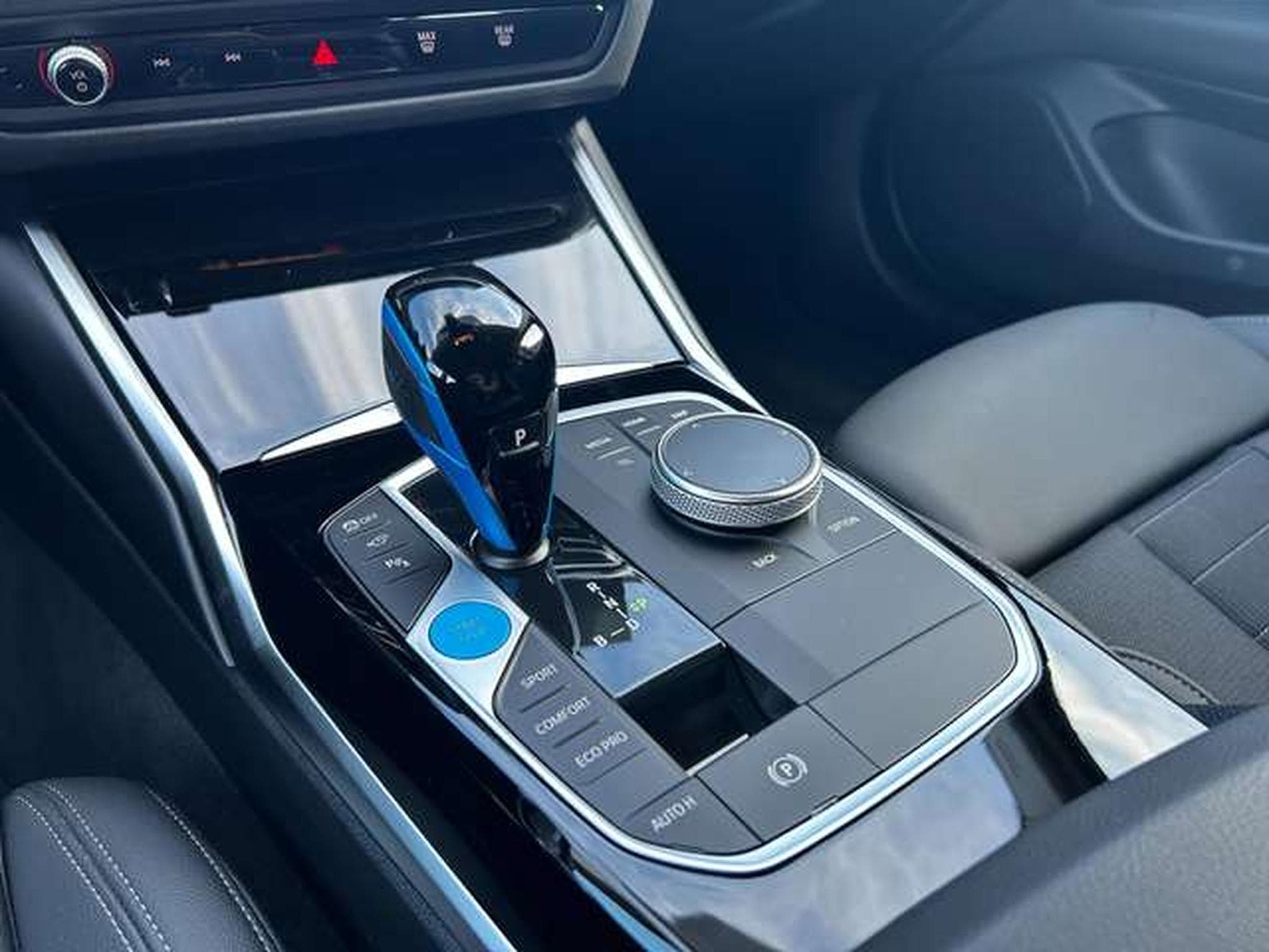 BMW i4 GRAN COUPE eDRIVE40 ELECTRIQUE 340 cv (2023) - Photo 5