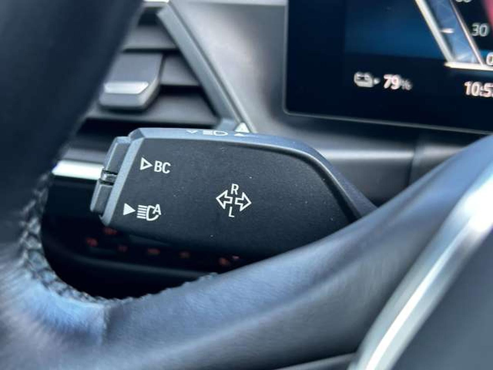 BMW i4 GRAN COUPE eDRIVE40 ELECTRIQUE 340 cv (2023) - Photo 8