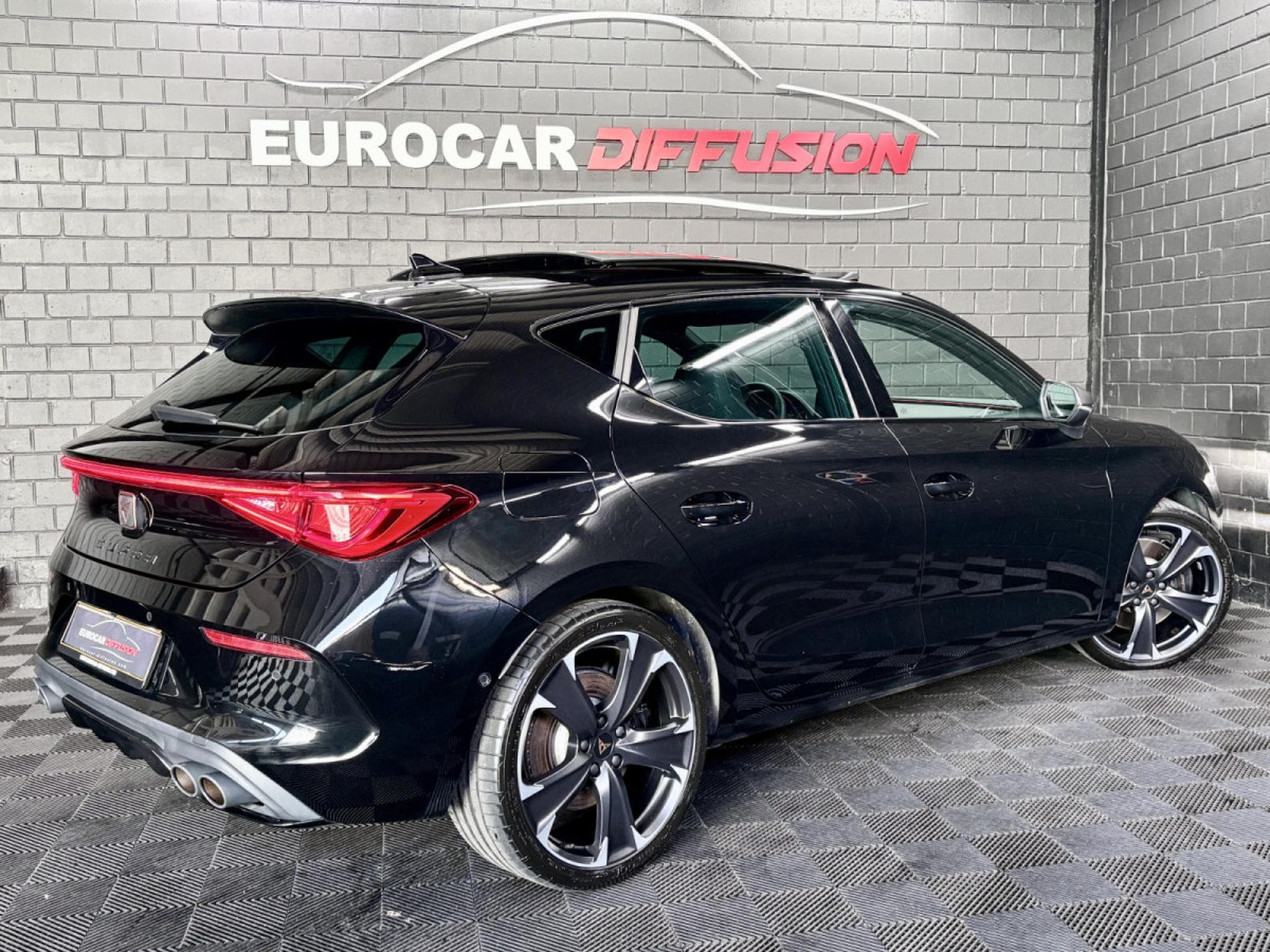 Cupra Leon VZ 2.0 TSI 300 CV * PANO * VSS * ACC * (2024) - Foto 6