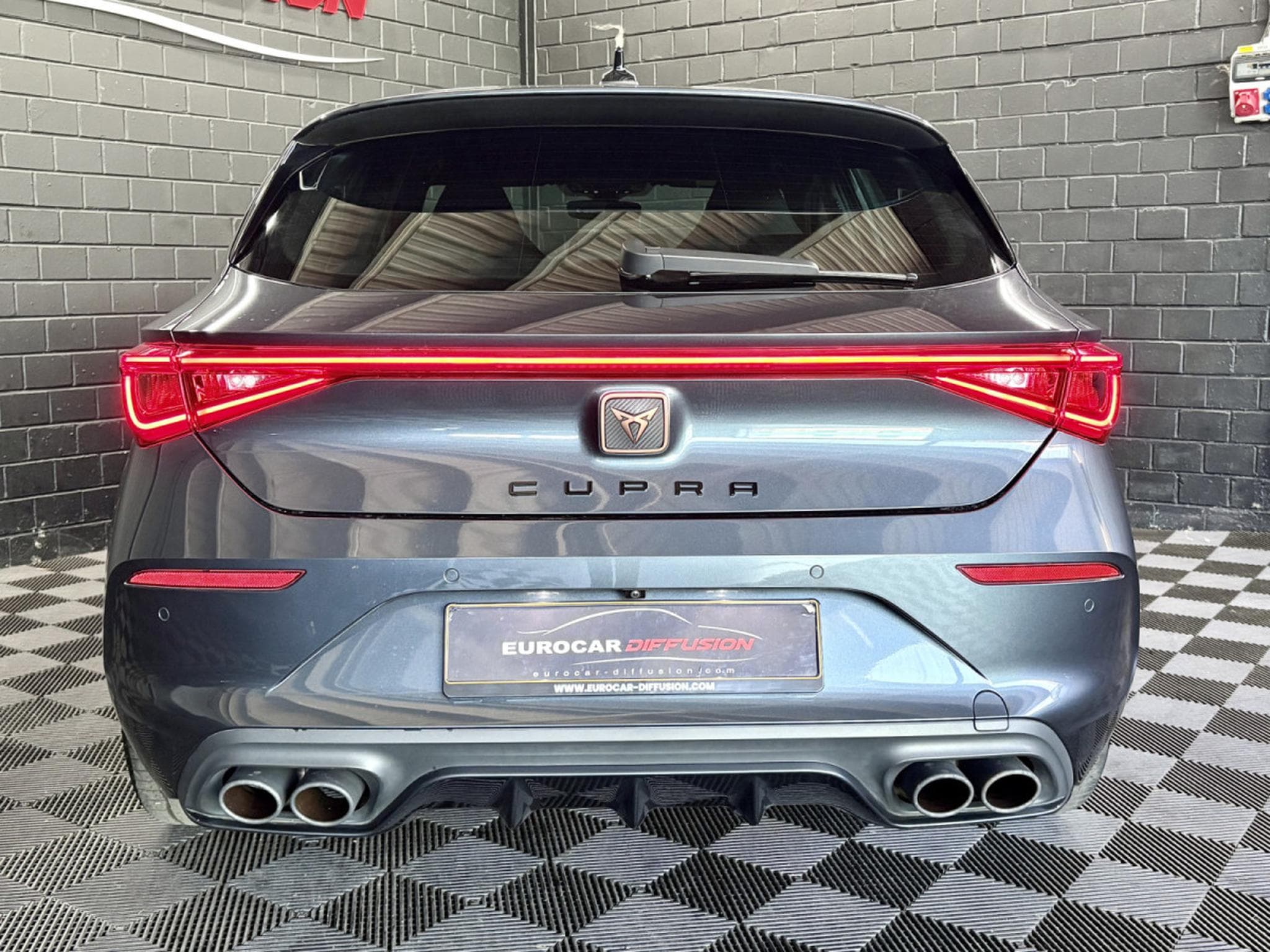 Cupra Leon VZ 2.0 TSI 300CV *DCC* CAM* SIEGES CHAUFF* (2024) - Foto 5