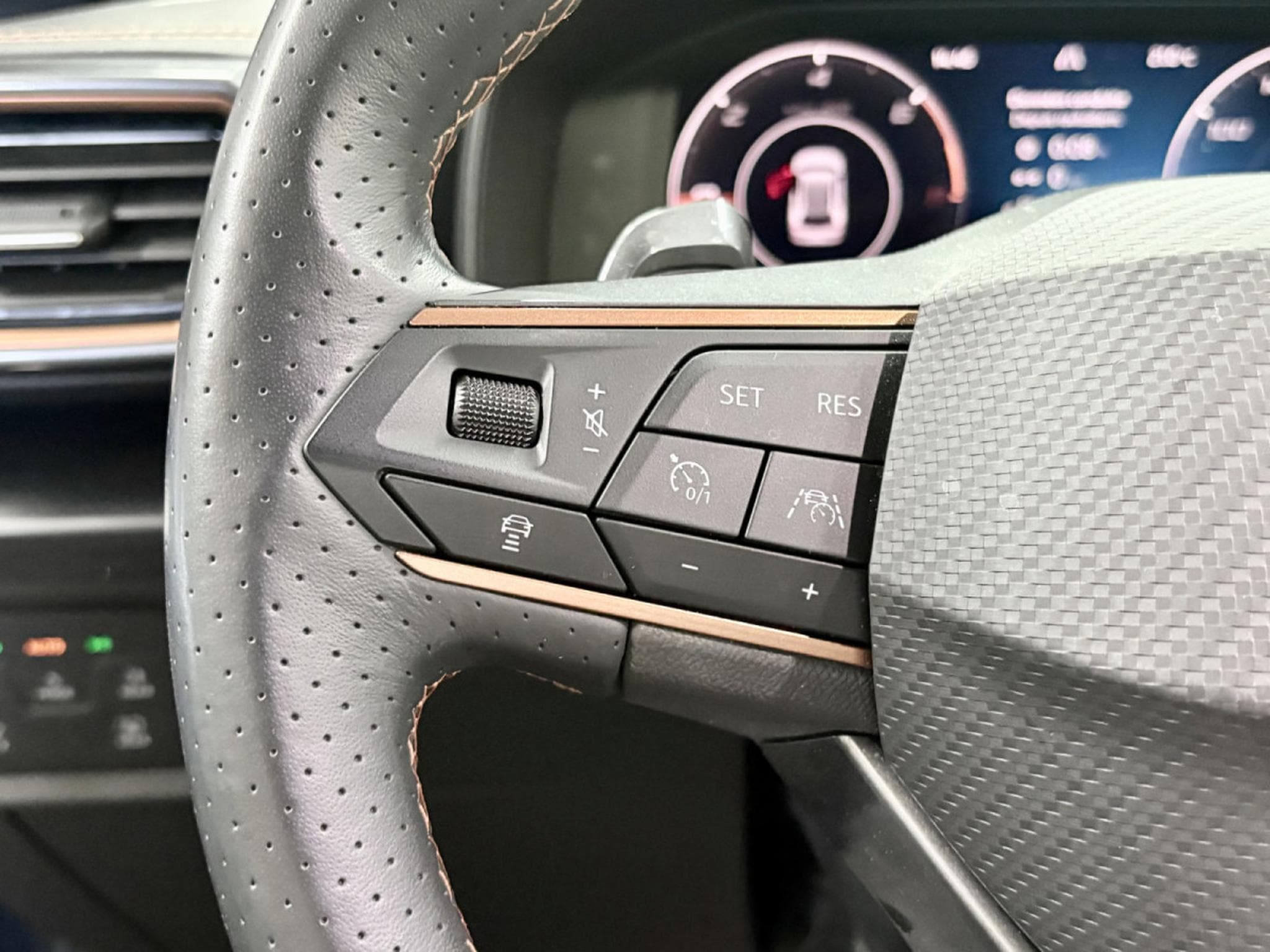 Cupra Formentor VZ 245CV eHybrid DSG6  *ACC* KEYLESS * HAYON* (2022) - Foto 12