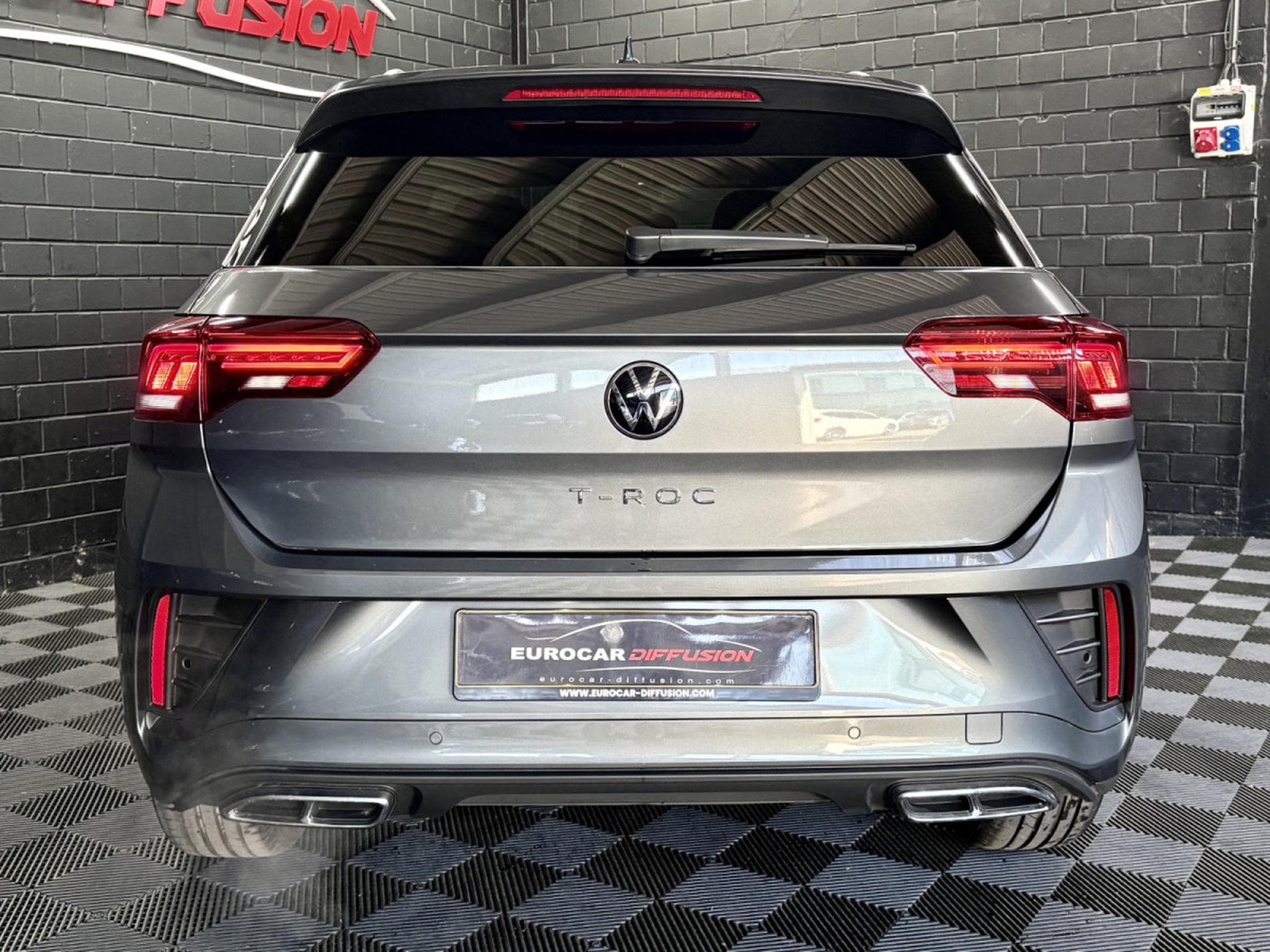 VW T-Roc R-Line Edition 1.5 TSI 150 CV DSG7 *ACC* CAM * HAYON * (2025) - Foto 5