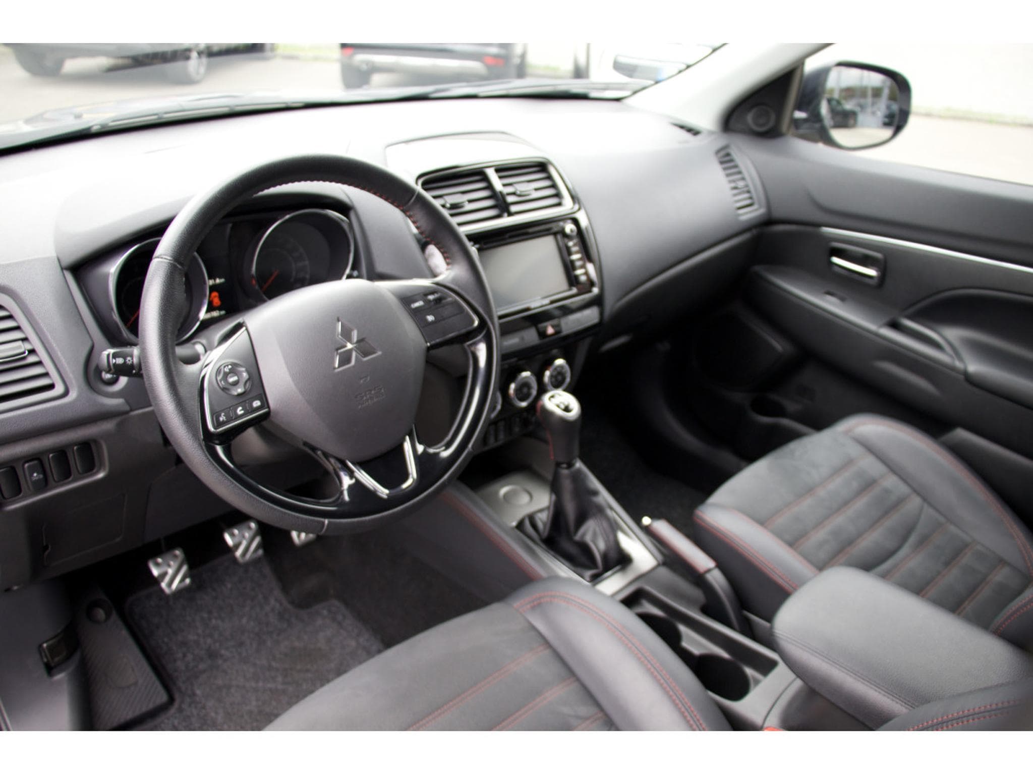 Mitsubishi ASX 1.6 ClearTec 2WD Active+ (2019) - Foto 8