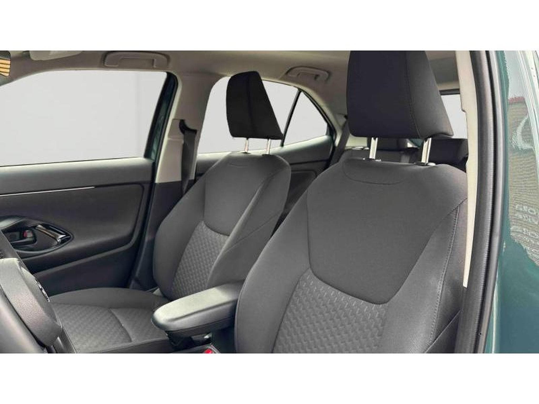 Toyota Yaris Cross (2026) - Foto 16