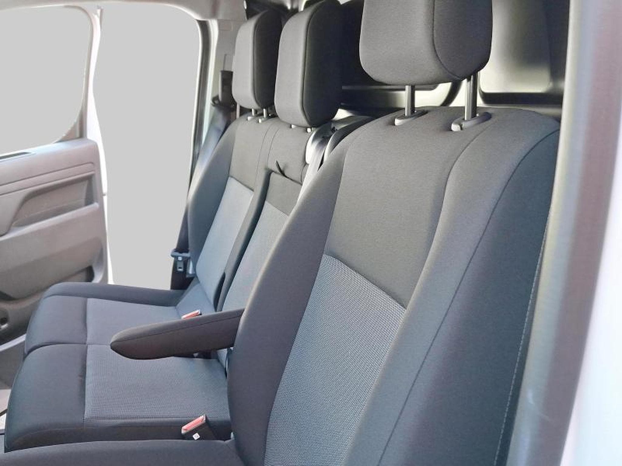 Citroen Jumpy IV ë- (2025) - Foto 12