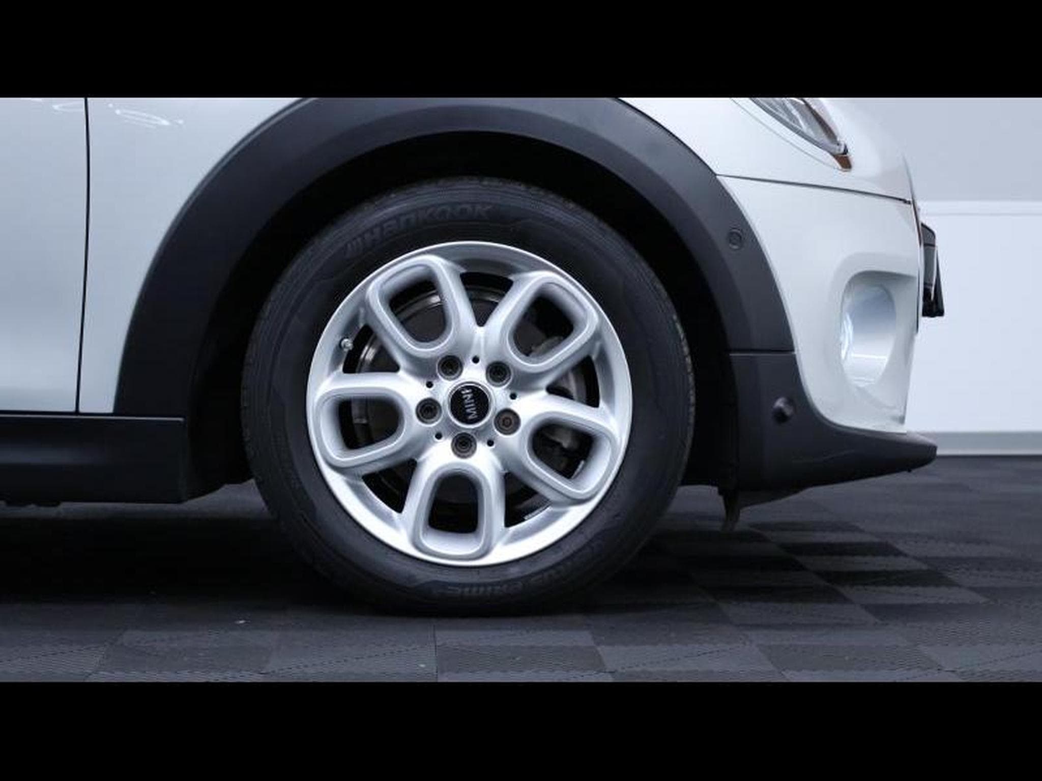 MINI Cooper 1.5 136 steptronic hatch 3portes (2021) - Photo 11
