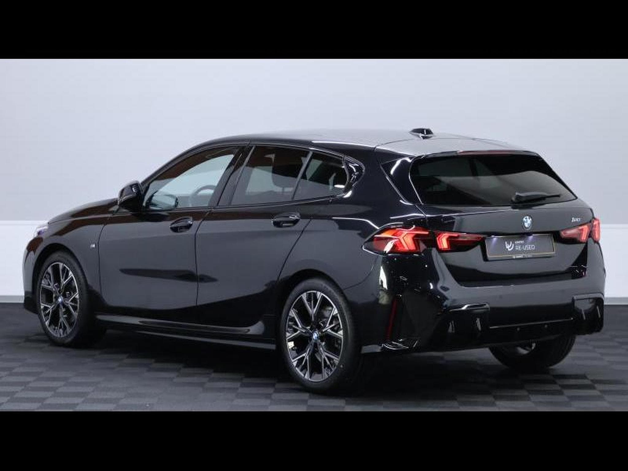 BMW 120 i hatch M SPORT PRO Steptronic (2024) - Foto 7