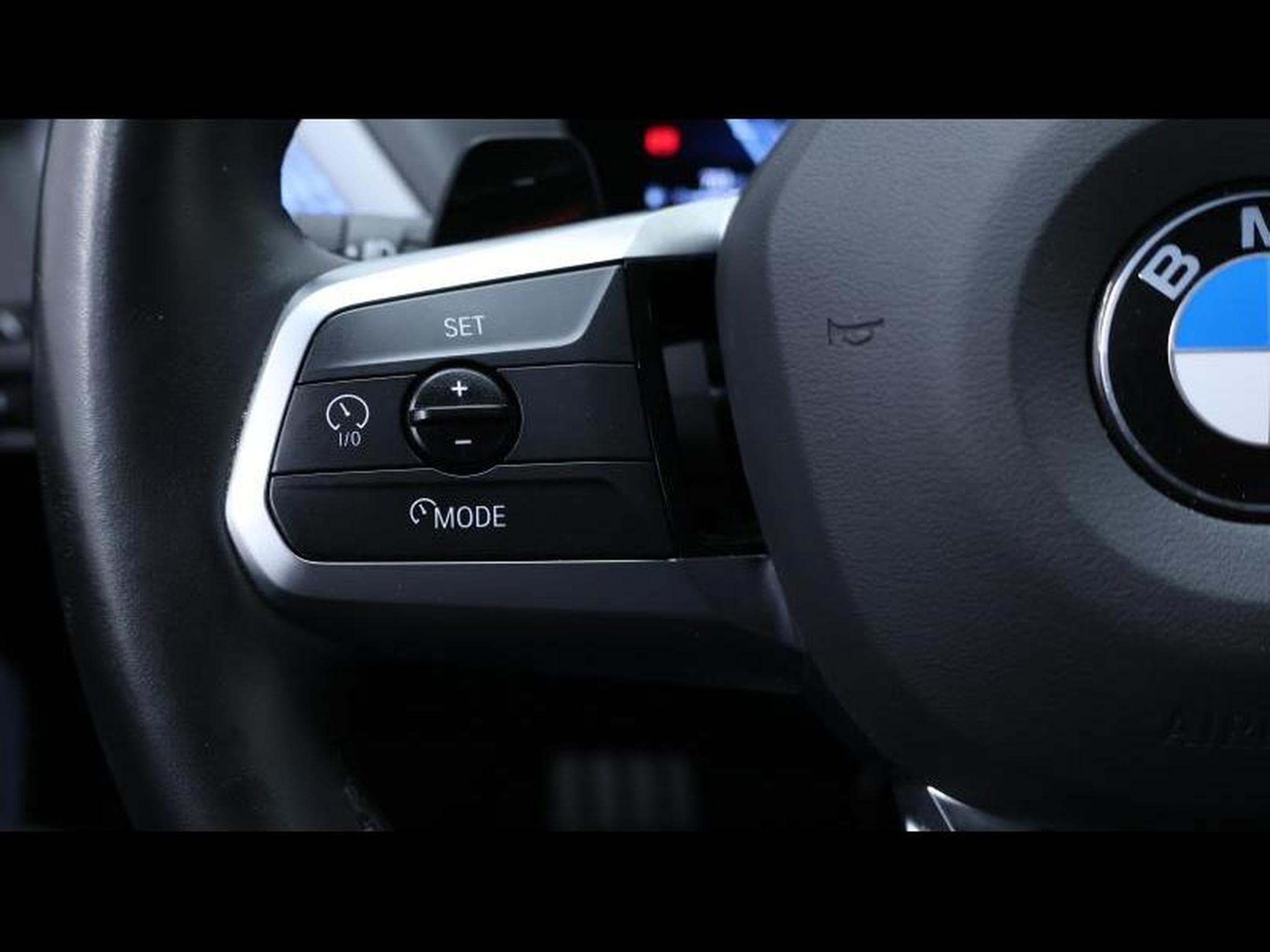 BMW 120 i hatch M SPORT PRO Steptronic (2024) - Foto 24