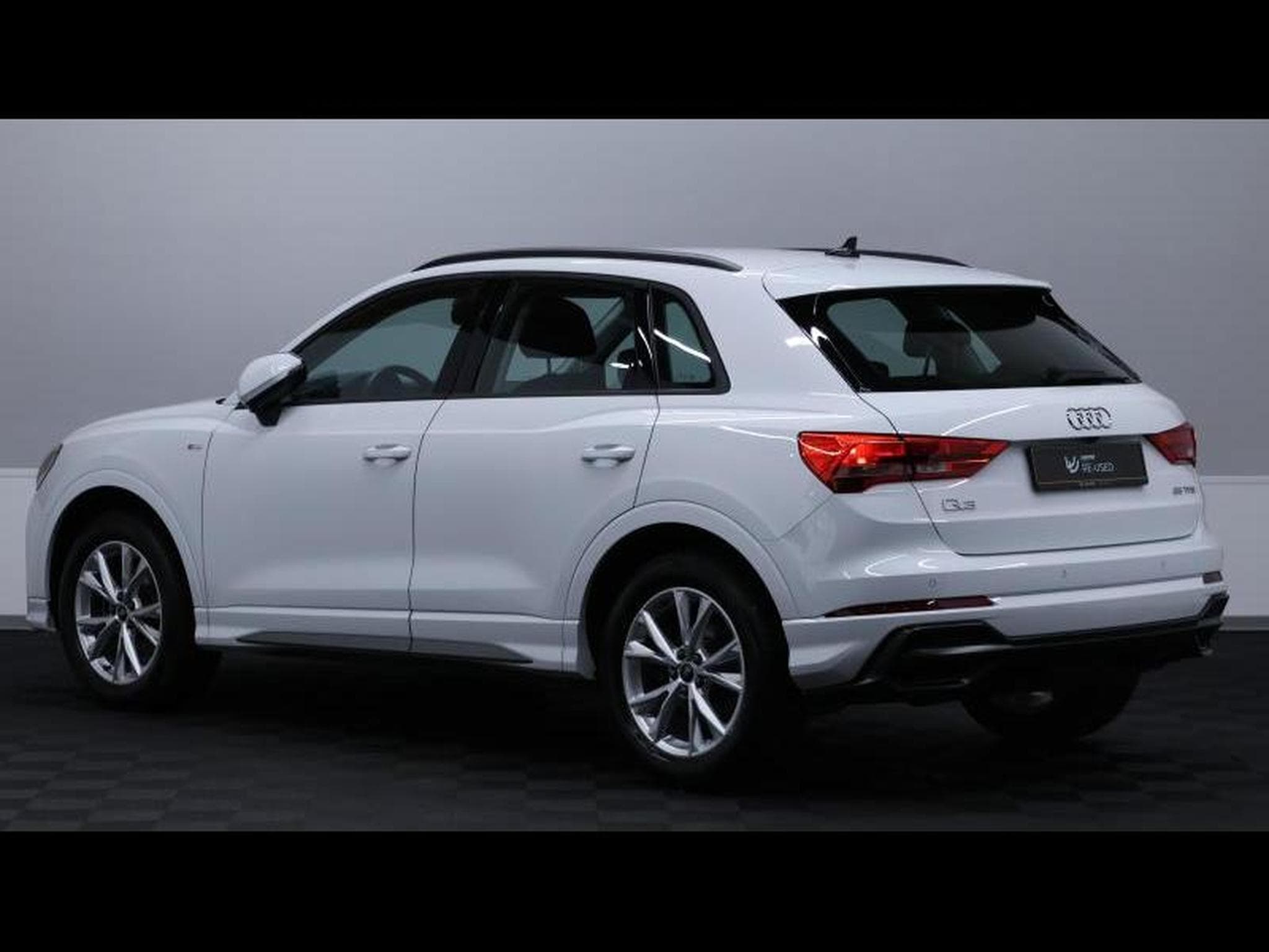Audi Q3 35TFSI S-Line boite manuelle (2022) - Foto 7