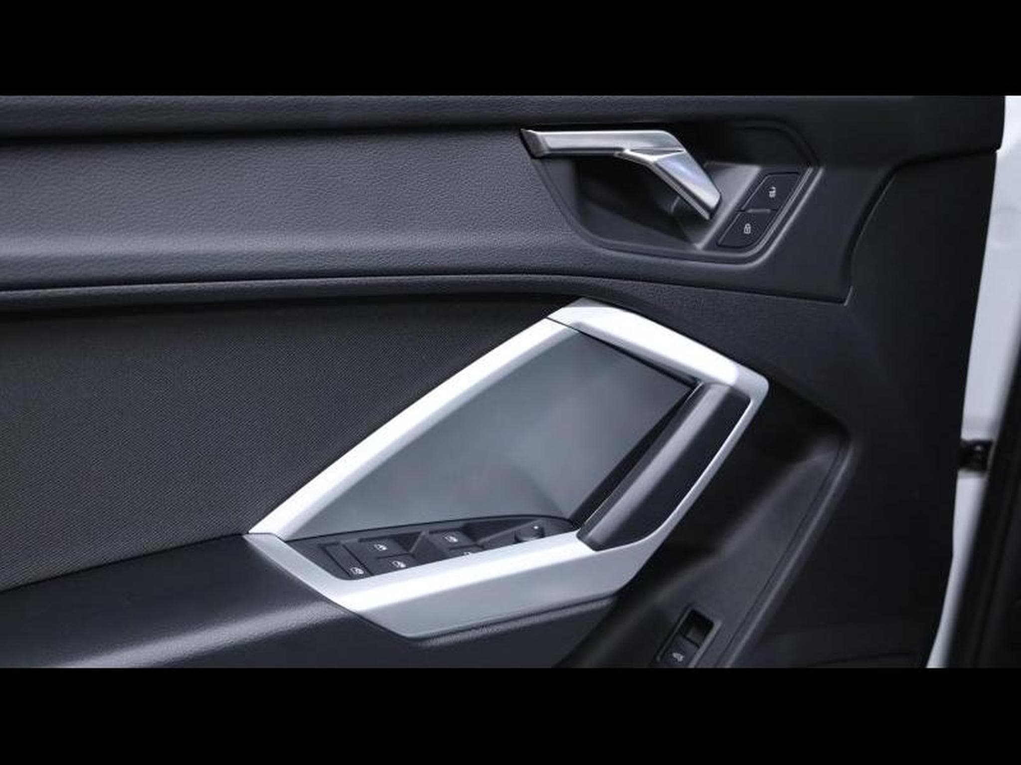 Audi Q3 35TFSI S-Line boite manuelle (2022) - Foto 31