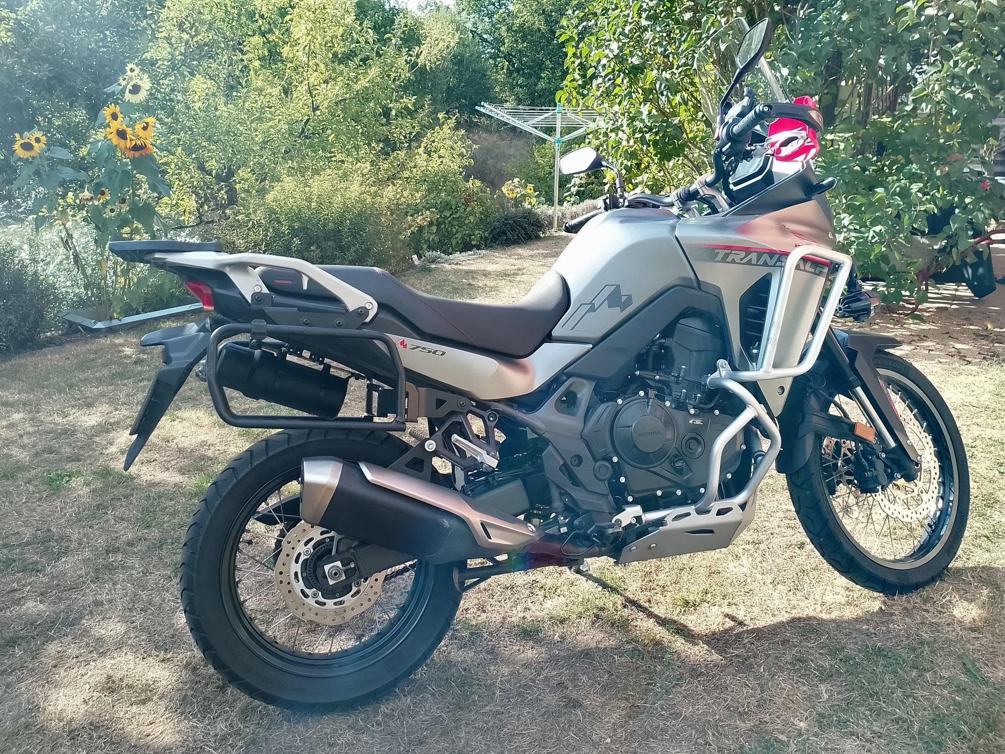 Honda Transalp XL750 (2023) - Foto 1