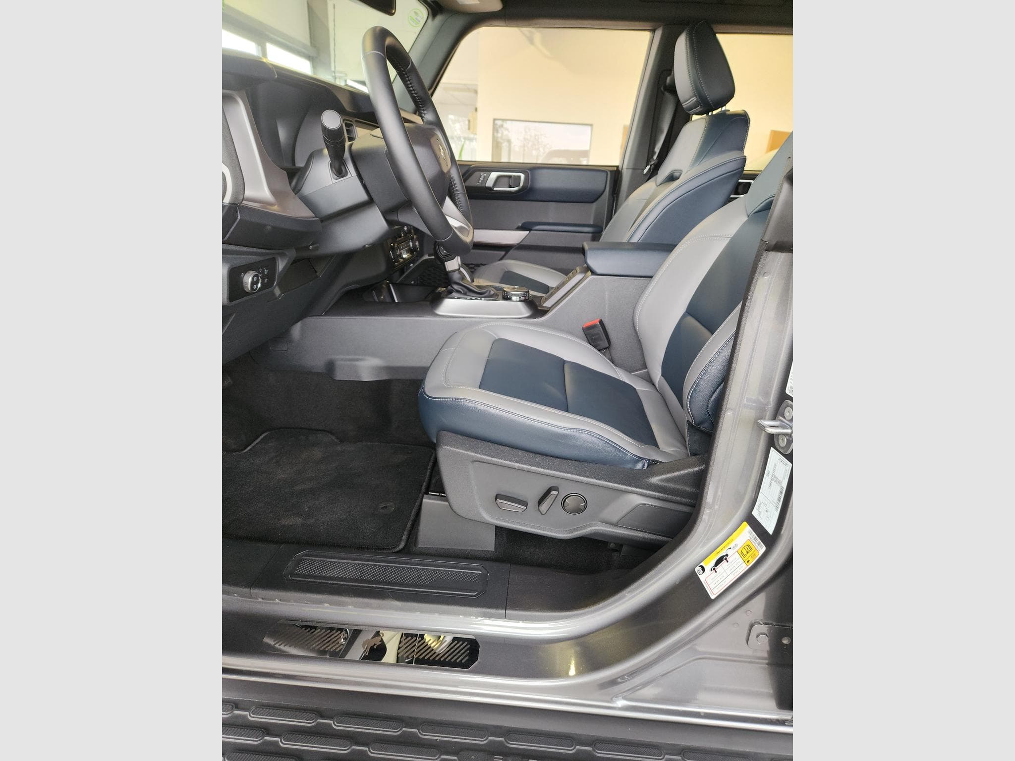 Ford Bronco 2.7i EcoBoost V6 OUTER BANKS (2026) - Foto 5