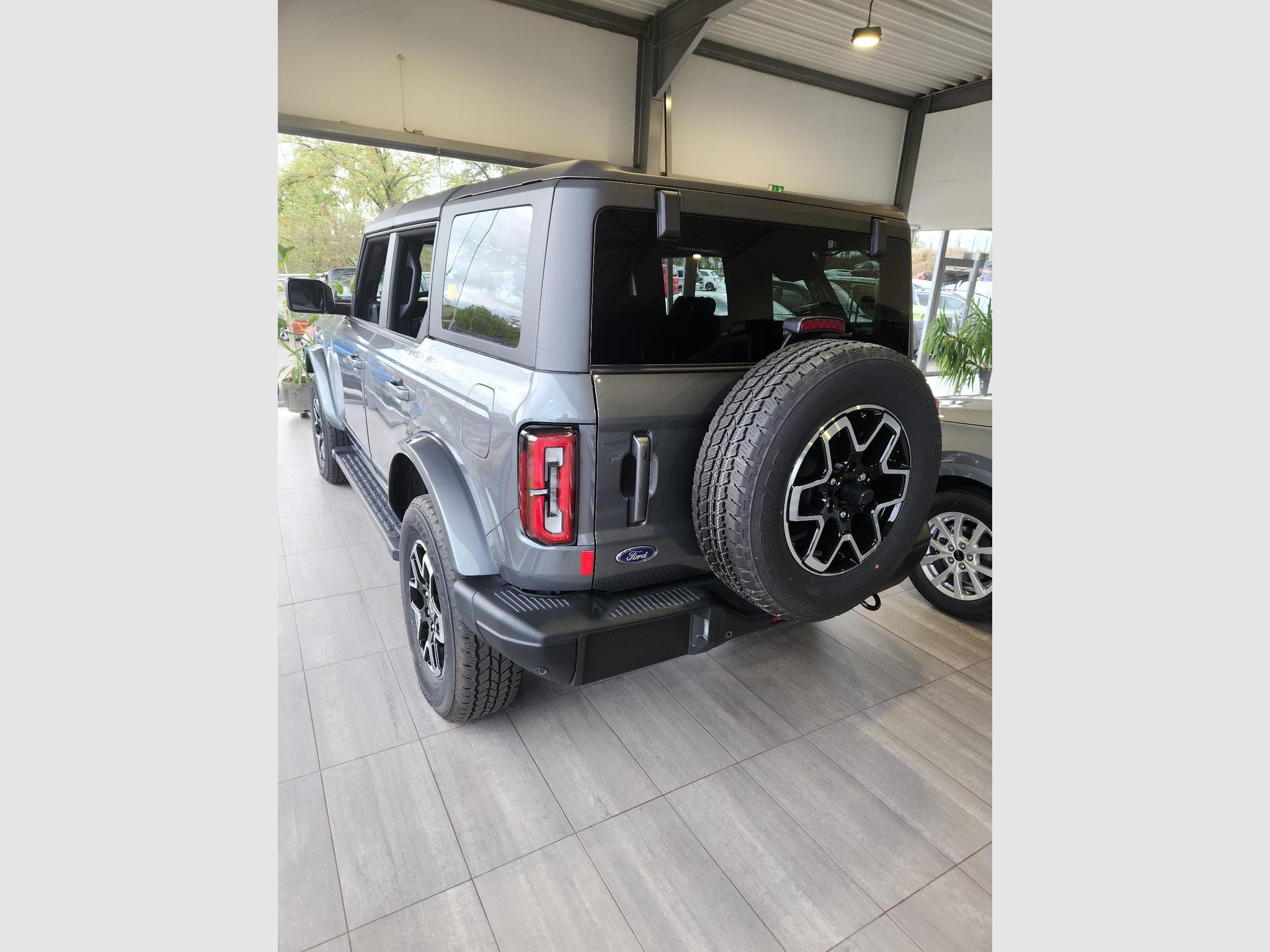 Ford Bronco 2.7i EcoBoost V6 OUTER BANKS (2026) - Foto 4