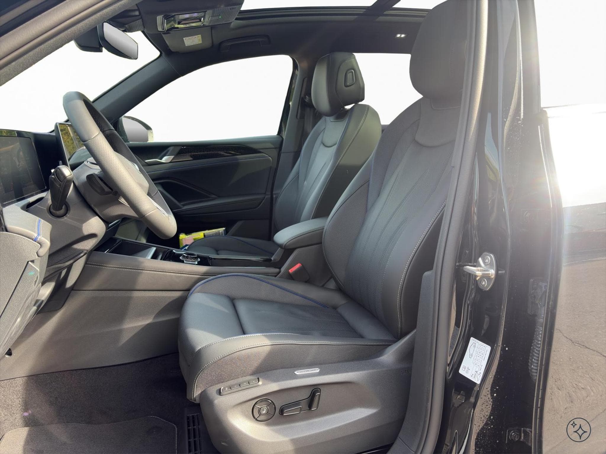 VW Tiguan R-Line (2026) - Photo 8