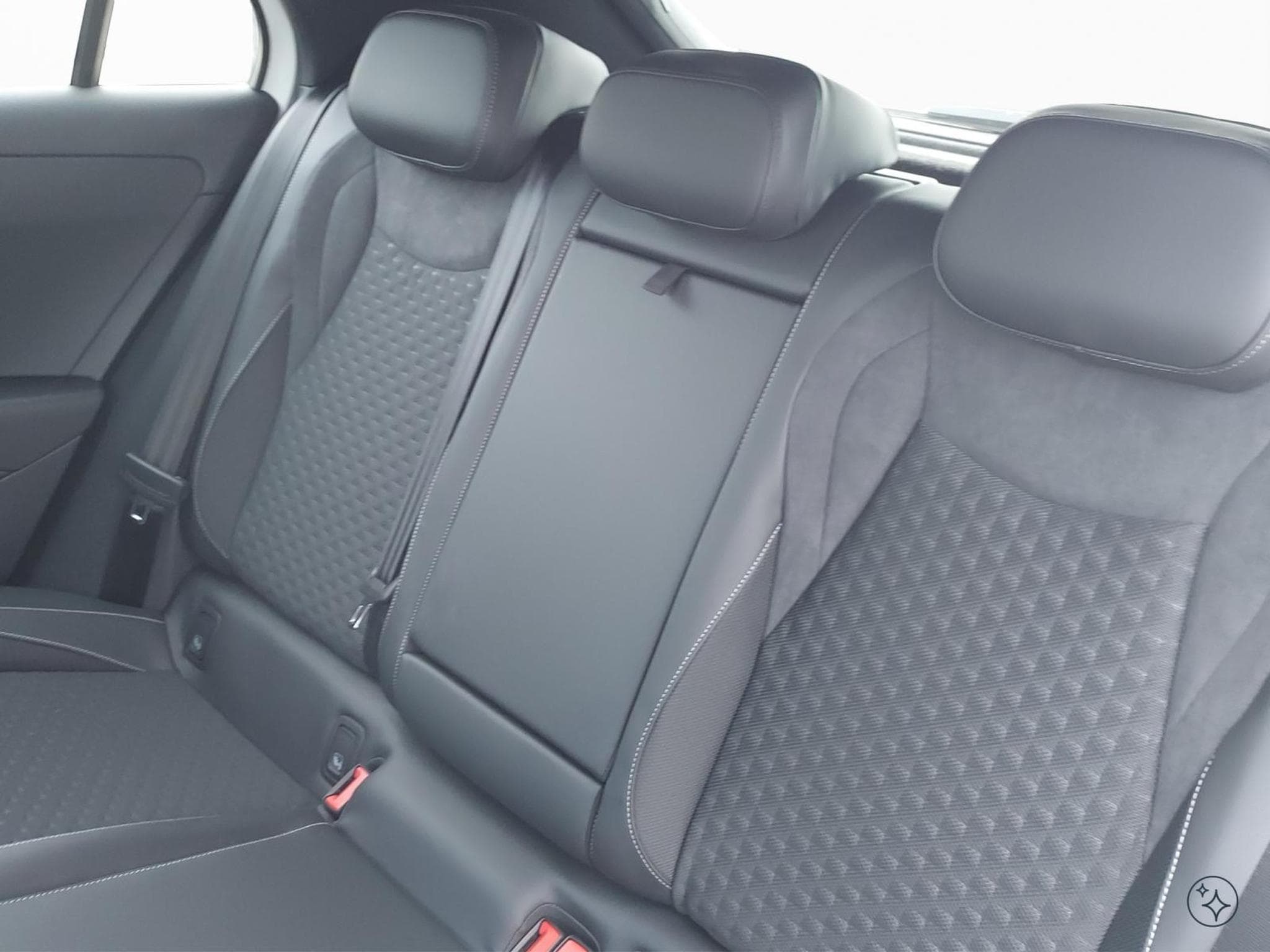 VW T-Roc R-Line (2026) - Photo 10