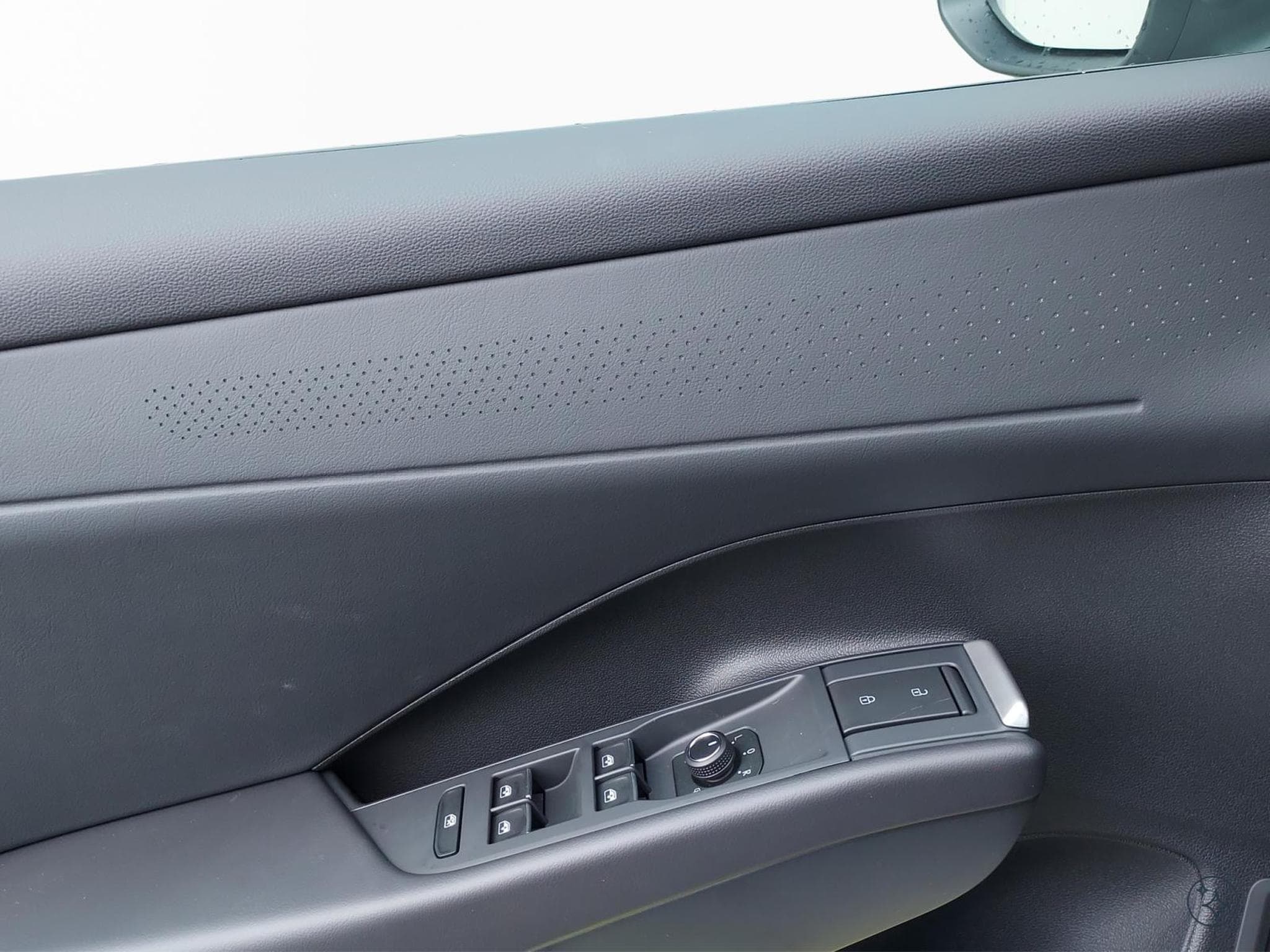 VW T-Roc R-Line (2026) - Photo 12