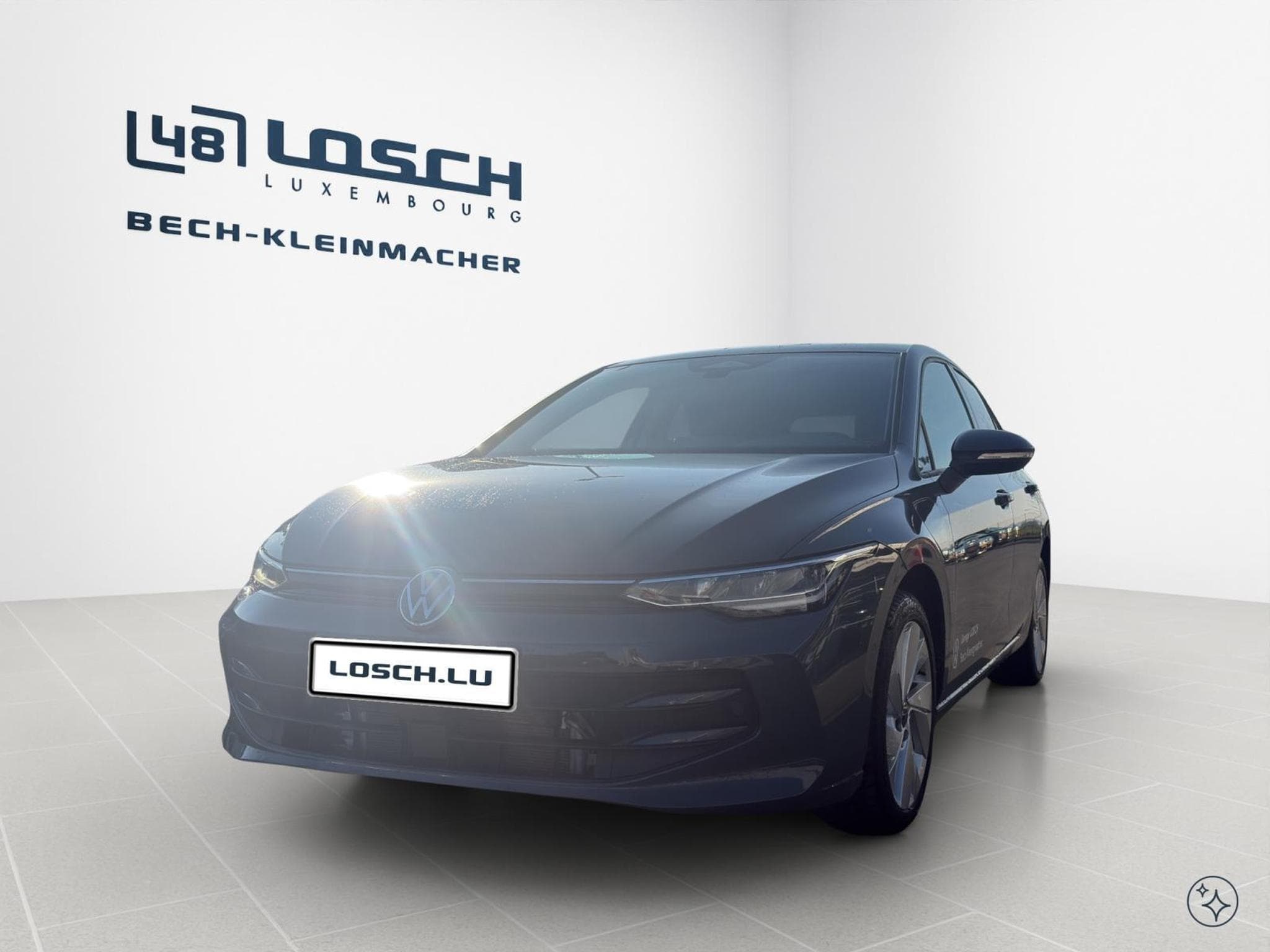 VW Golf Life Hybrid (2026) - Photo 2