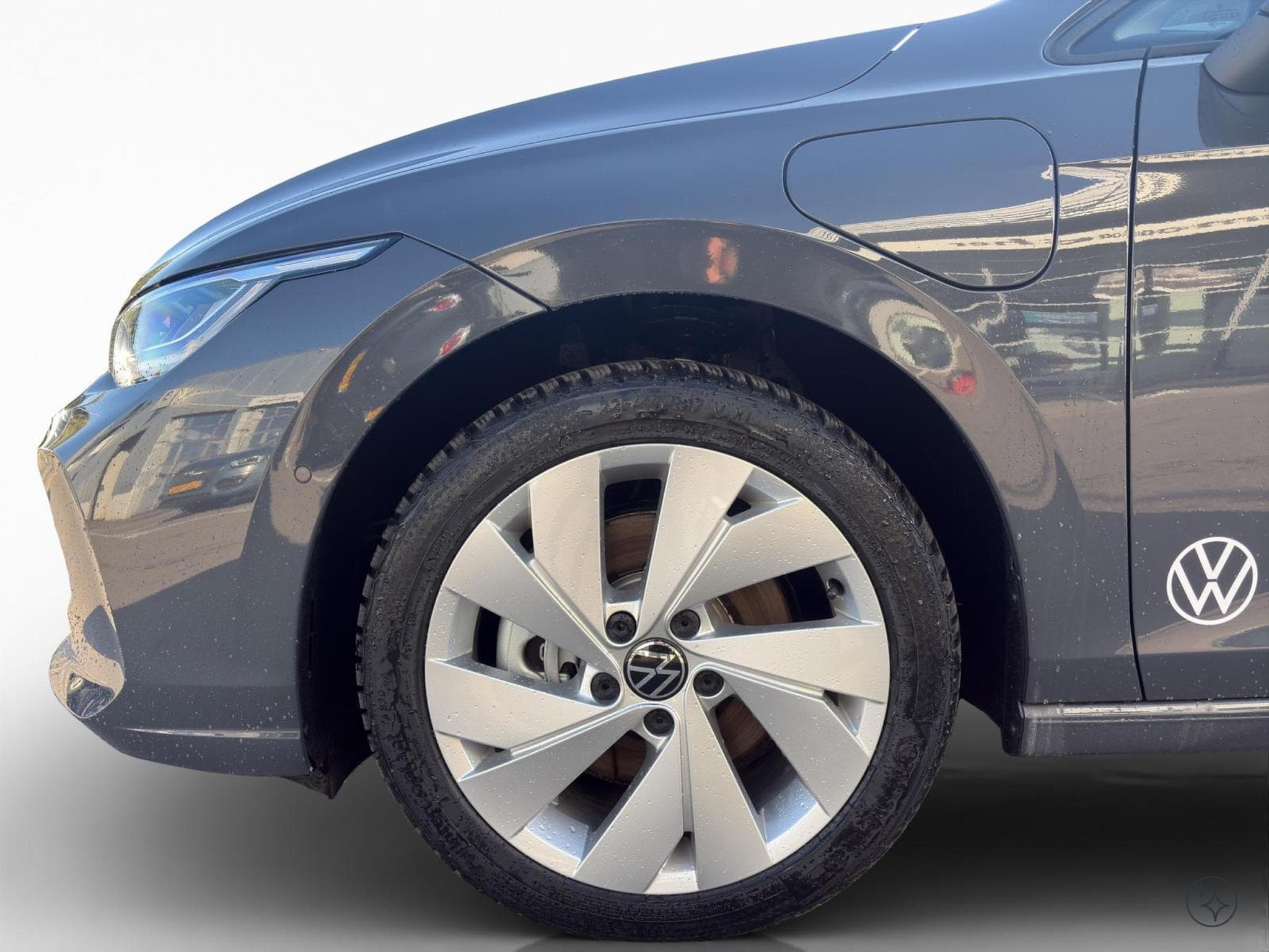 VW Golf Life Hybrid (2026) - Photo 13