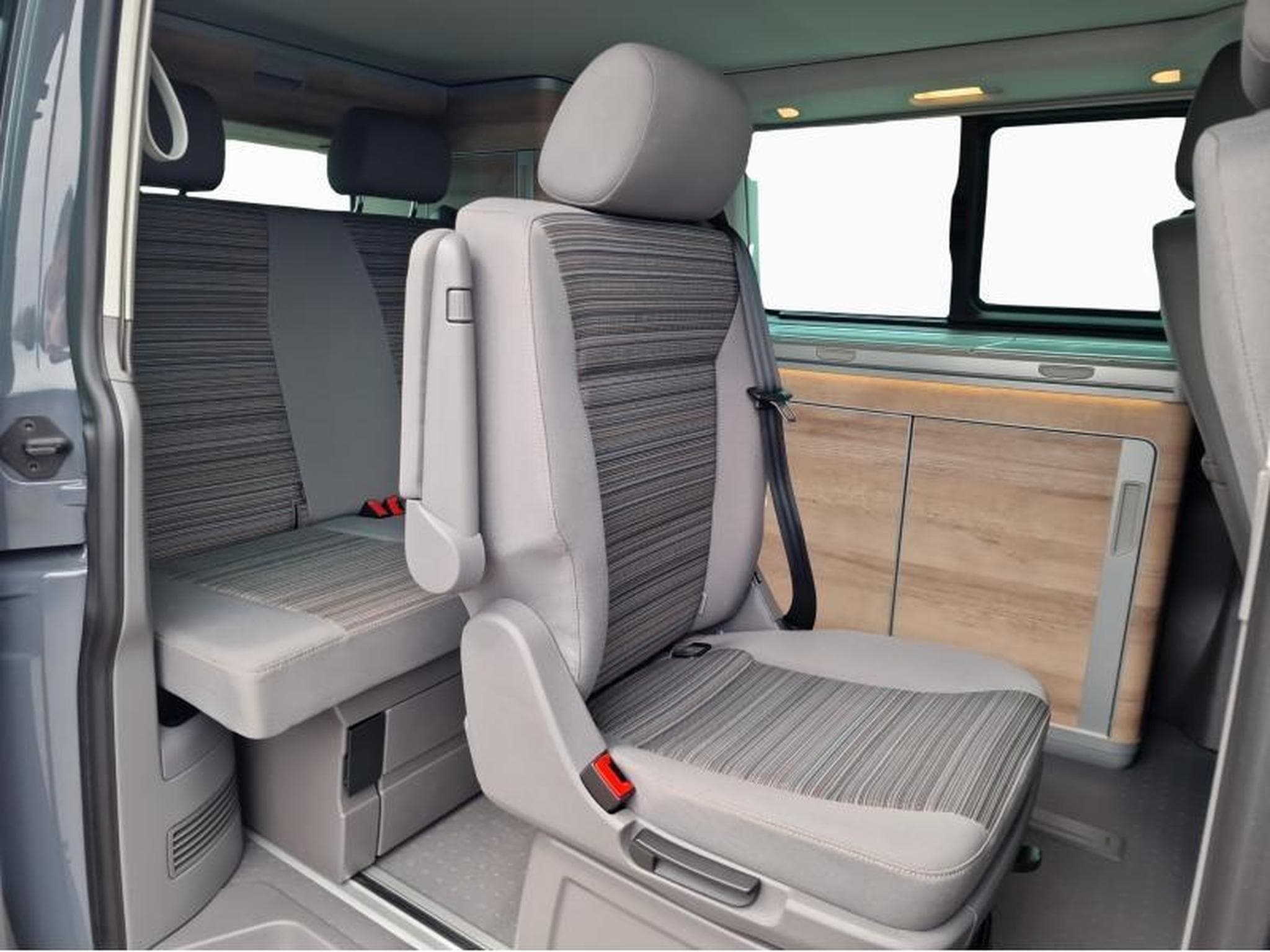 VW Transporter Coast Edition (2023) - Foto 13