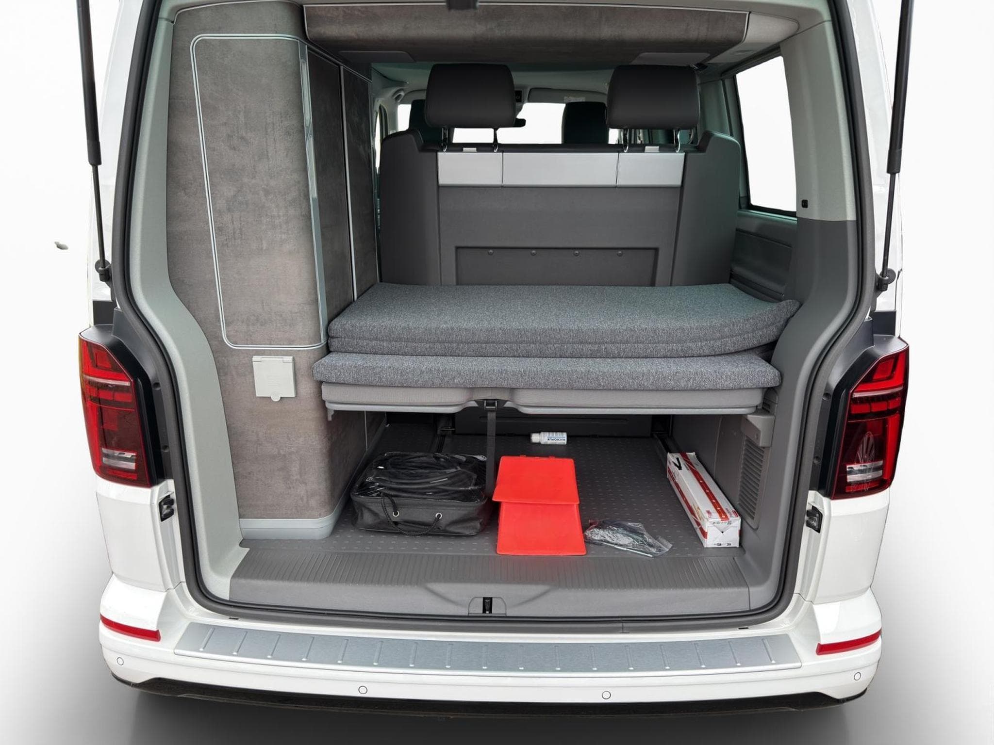 VW Transporter Ocean Edition (2023) - Foto 13