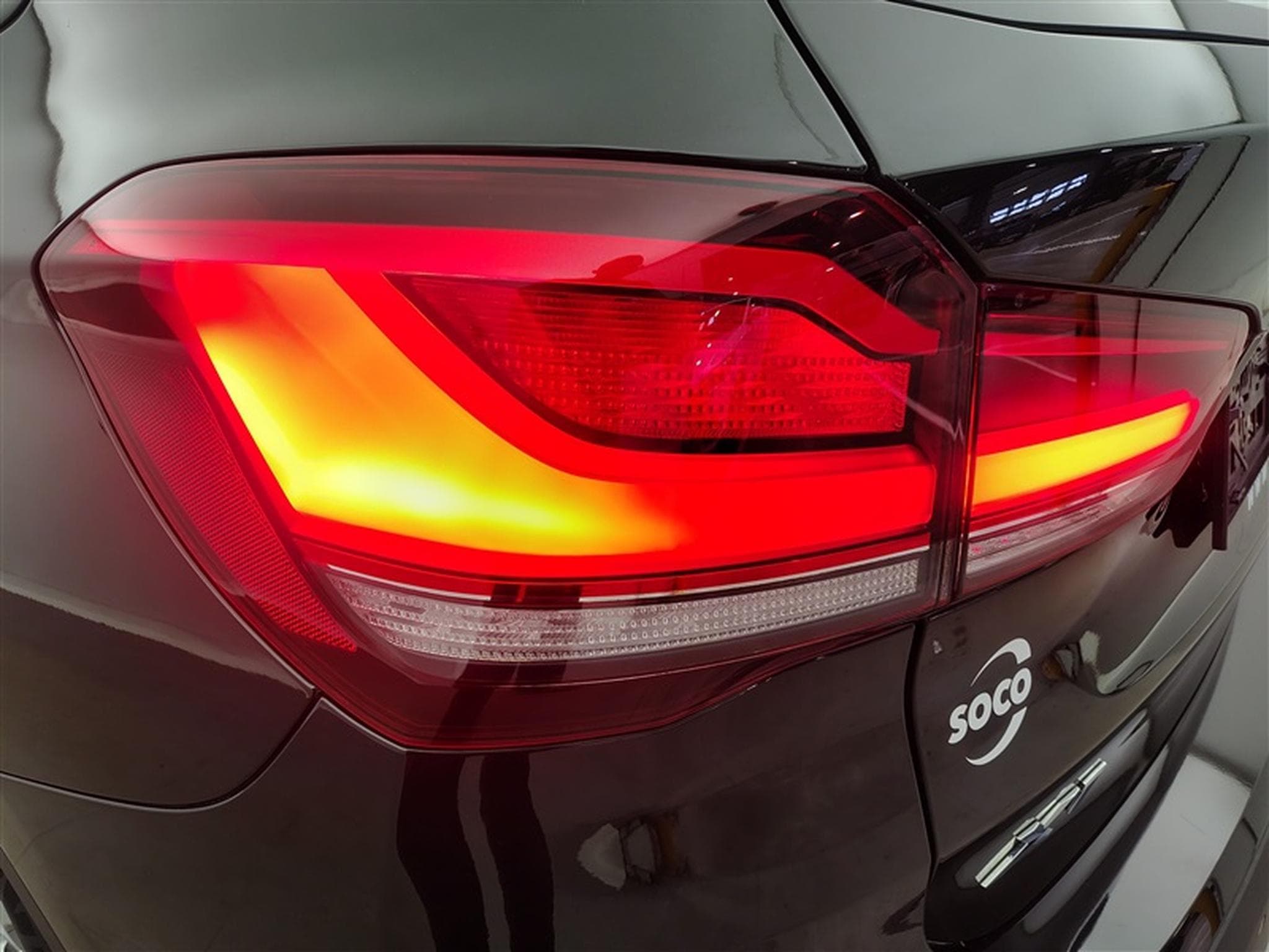 BMW X1 PHEV 1.5iA xDrive25e NAVI / FULL LED / CARPLAY / HUD (2022) - Photo 16
