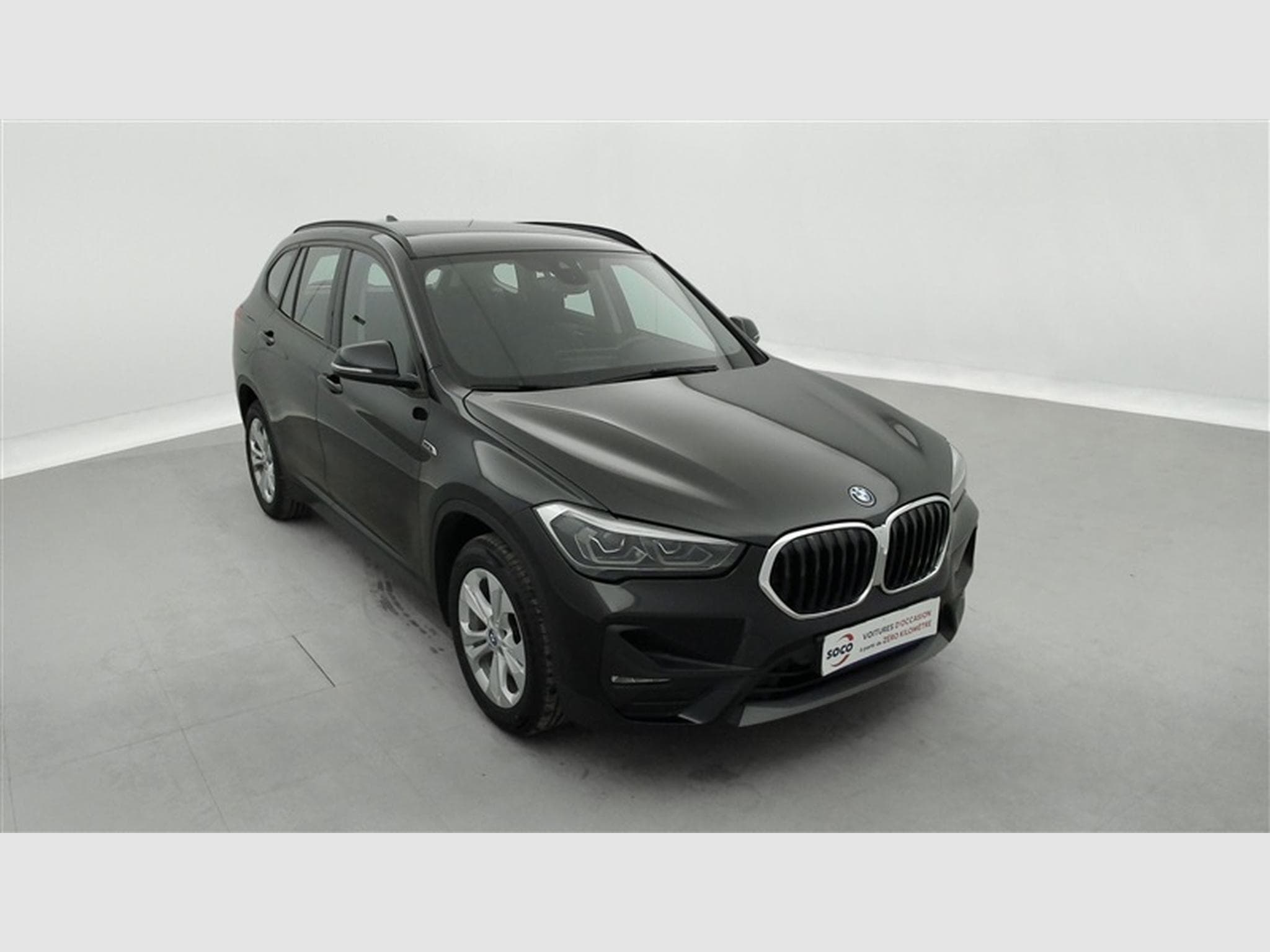 BMW X1 PHEV 1.5iA xDrive25e NAVI / FULL LED / CARPLAY / HUD (2022) - Photo 23