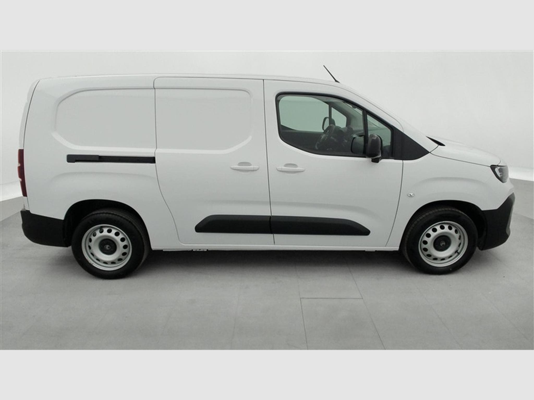 Citroen Berlingo 1.5 BlueHDi 100cv XL CLIM / BLUETOOTH (2025) - Photo 24