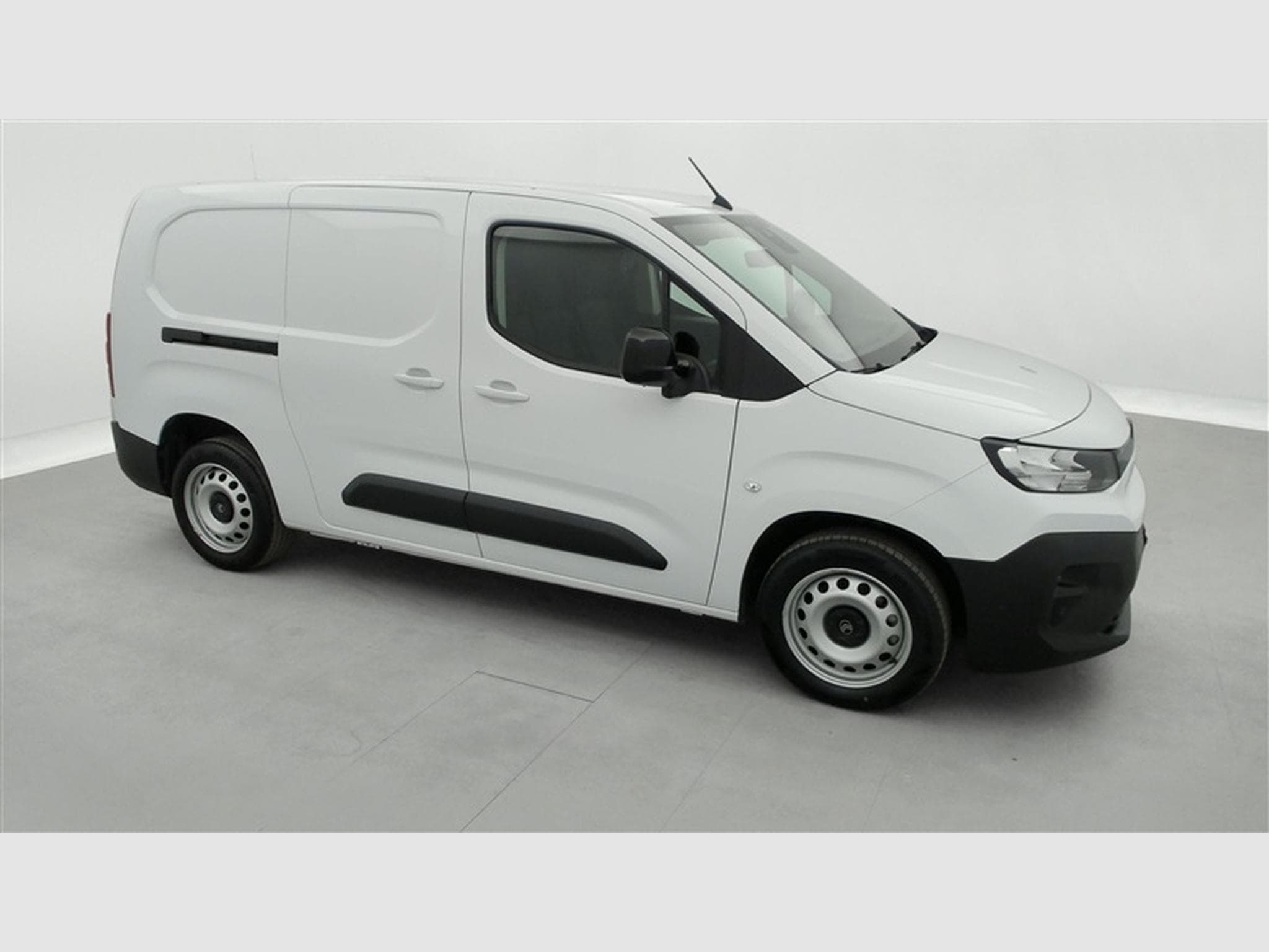 Citroen Berlingo 1.5 BlueHDi 100cv XL CLIM / BLUETOOTH (2025) - Photo 23