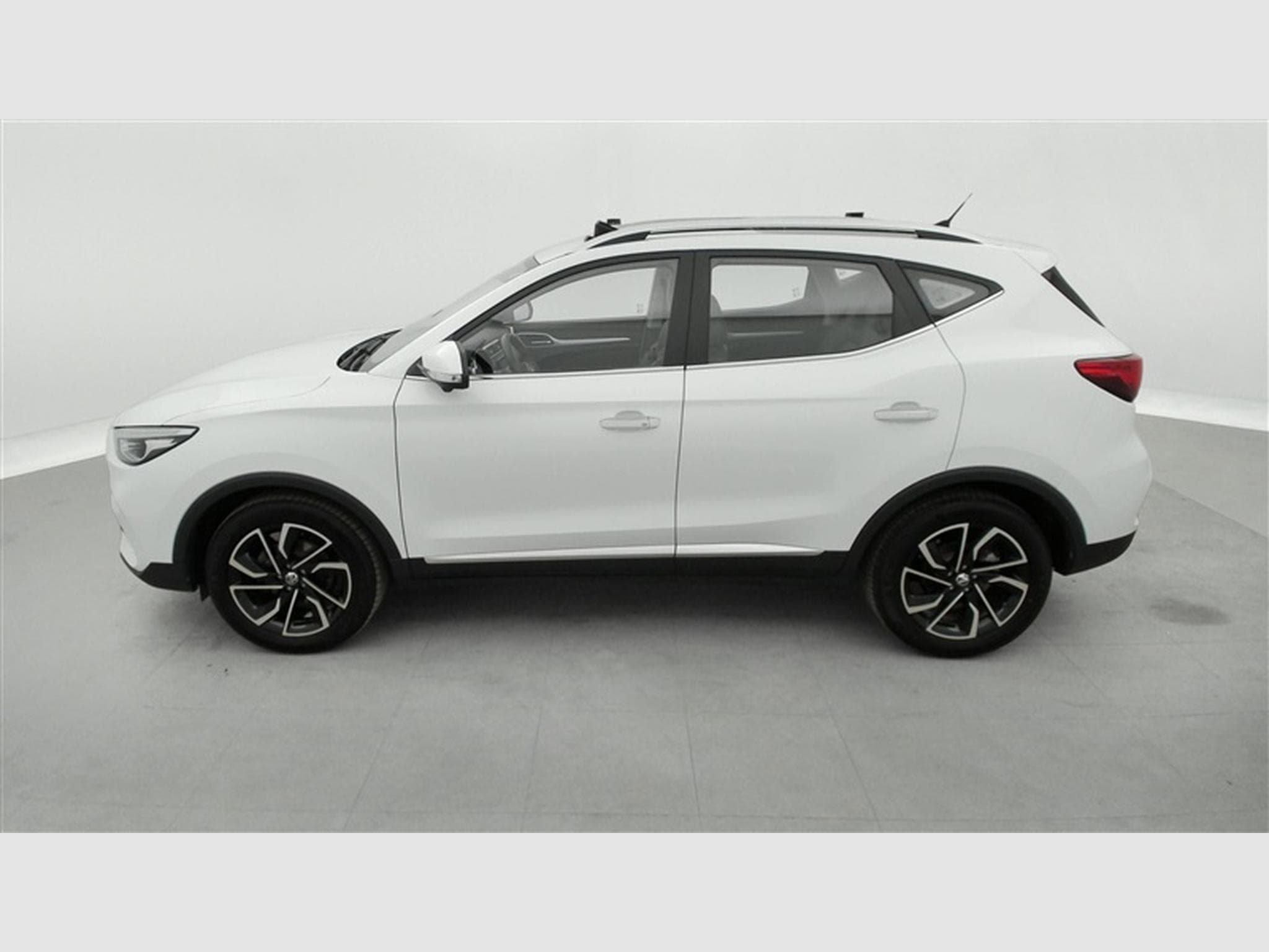 MG ZS Luxury *CAMERA 360/CARPLAY/CRUISE/CLIM* (2024) - Photo 3