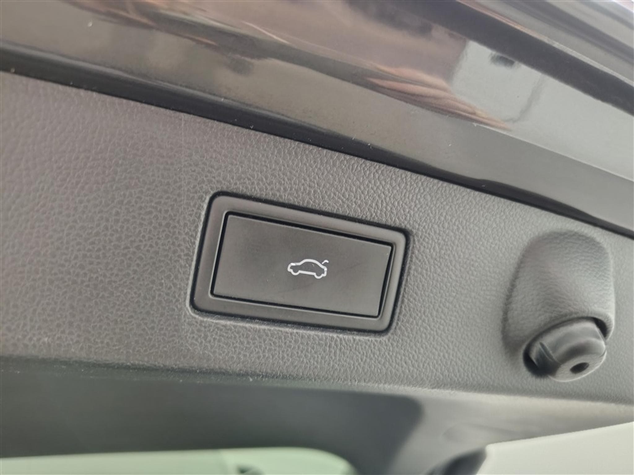 VW Arteon SB eHybrid 1.4 R-Line DSG (160 kW) (2022) - Photo 19