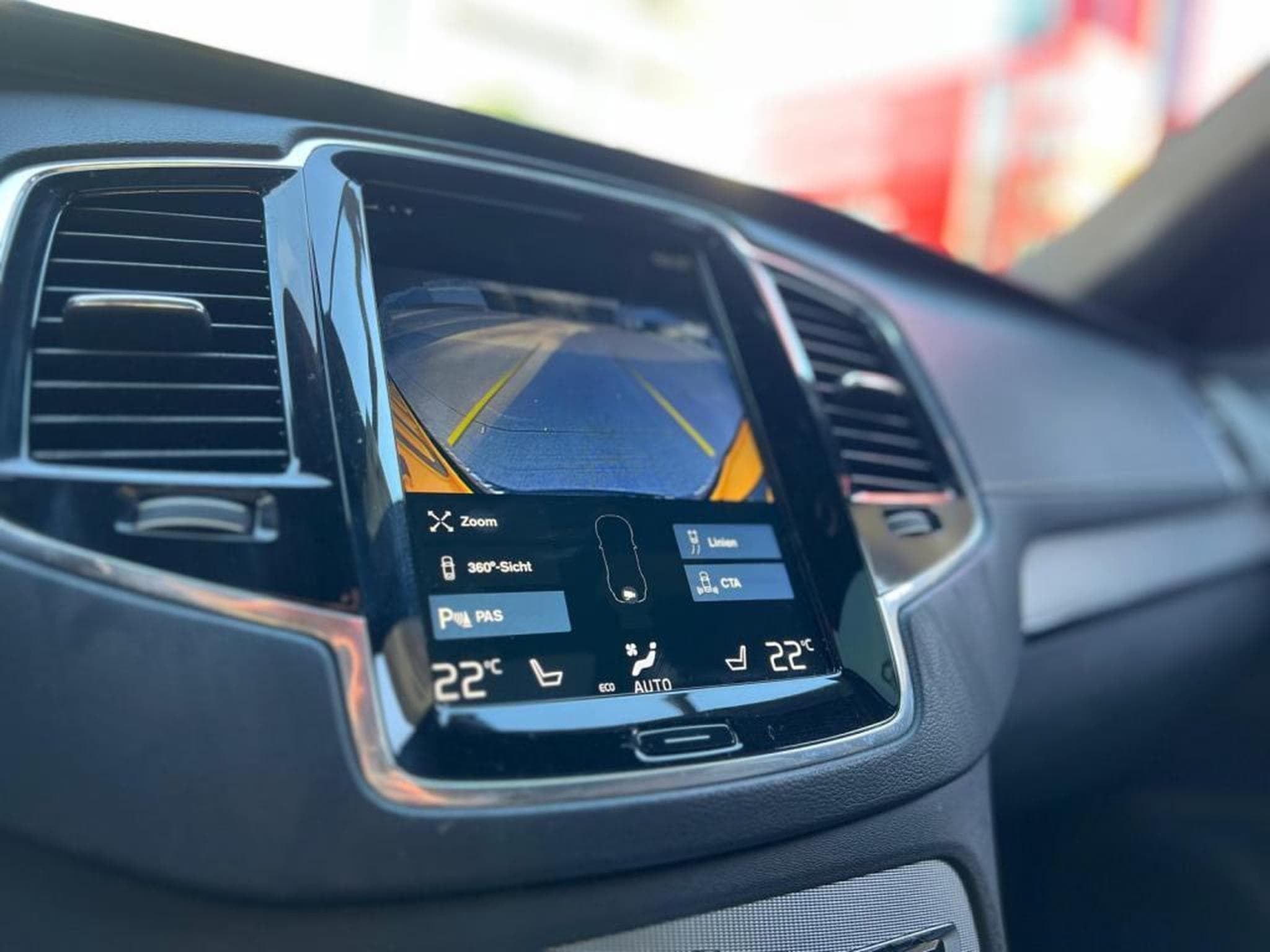 Volvo XC90 AUTOMATIQUE / DIESEL / 7 PLACES / TOIT OUVRANT / HARMAN KARD (2019) - Foto 25