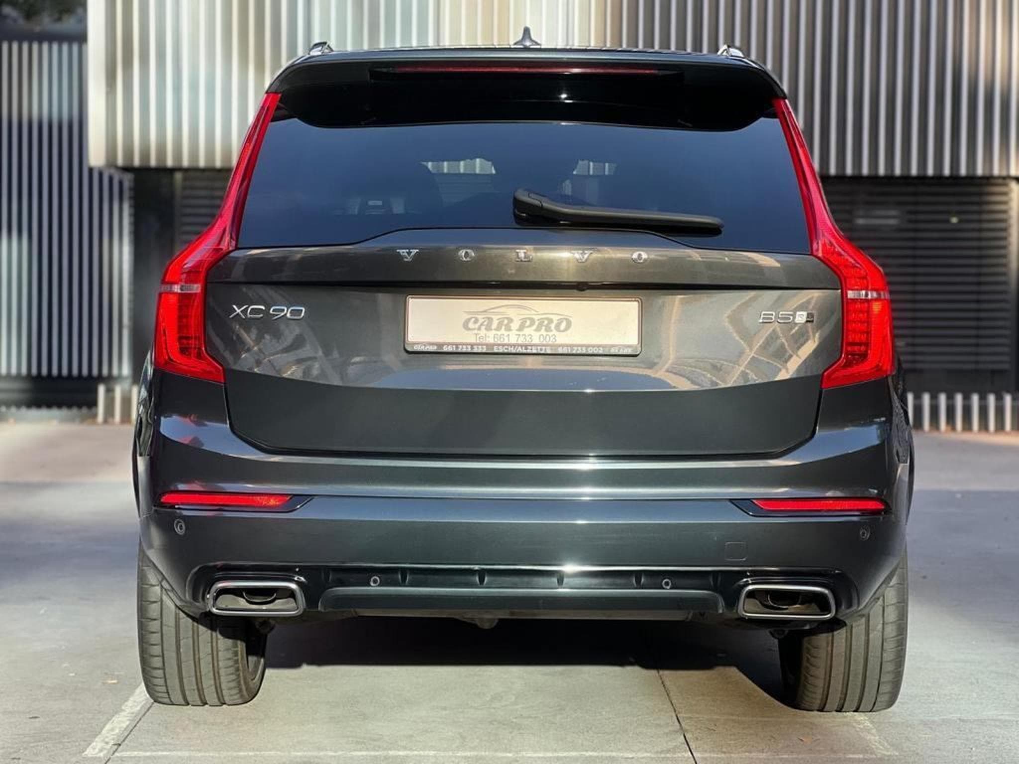 Volvo XC90 AUTOMATIQUE / DIESEL / 7 PLACES / TOIT OUVRANT / HARMAN KARD (2019) - Foto 6