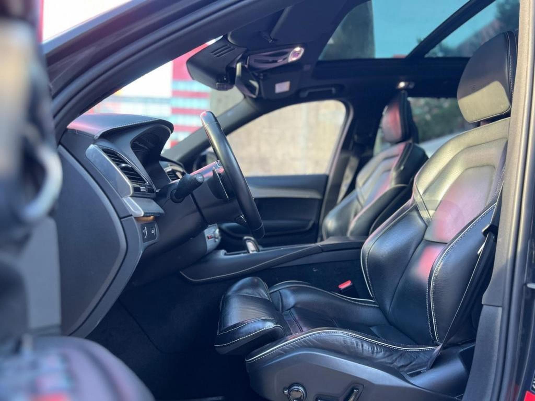 Volvo XC90 AUTOMATIQUE / DIESEL / 7 PLACES / TOIT OUVRANT / HARMAN KARD (2019) - Foto 15