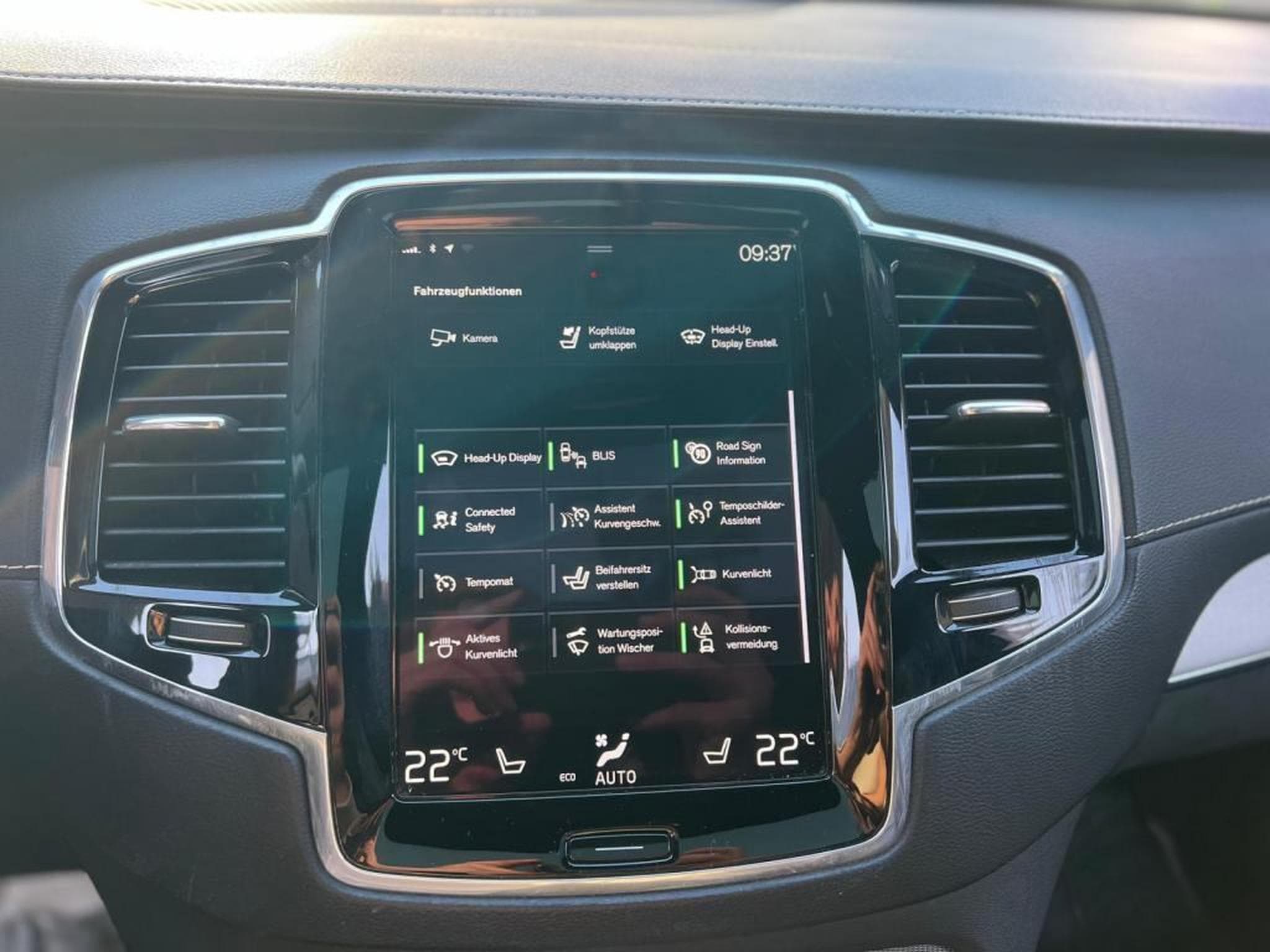 Volvo XC90 AUTOMATIQUE / DIESEL / 7 PLACES / TOIT OUVRANT / HARMAN KARD (2019) - Foto 19