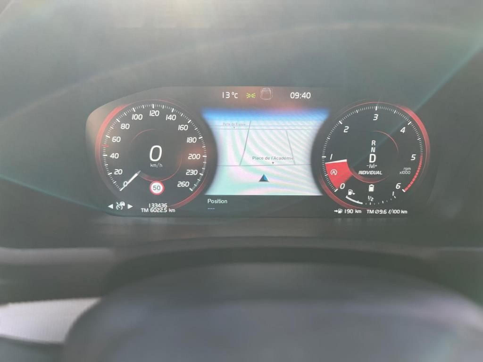 Volvo XC90 AUTOMATIQUE / DIESEL / 7 PLACES / TOIT OUVRANT / HARMAN KARD (2019) - Foto 27