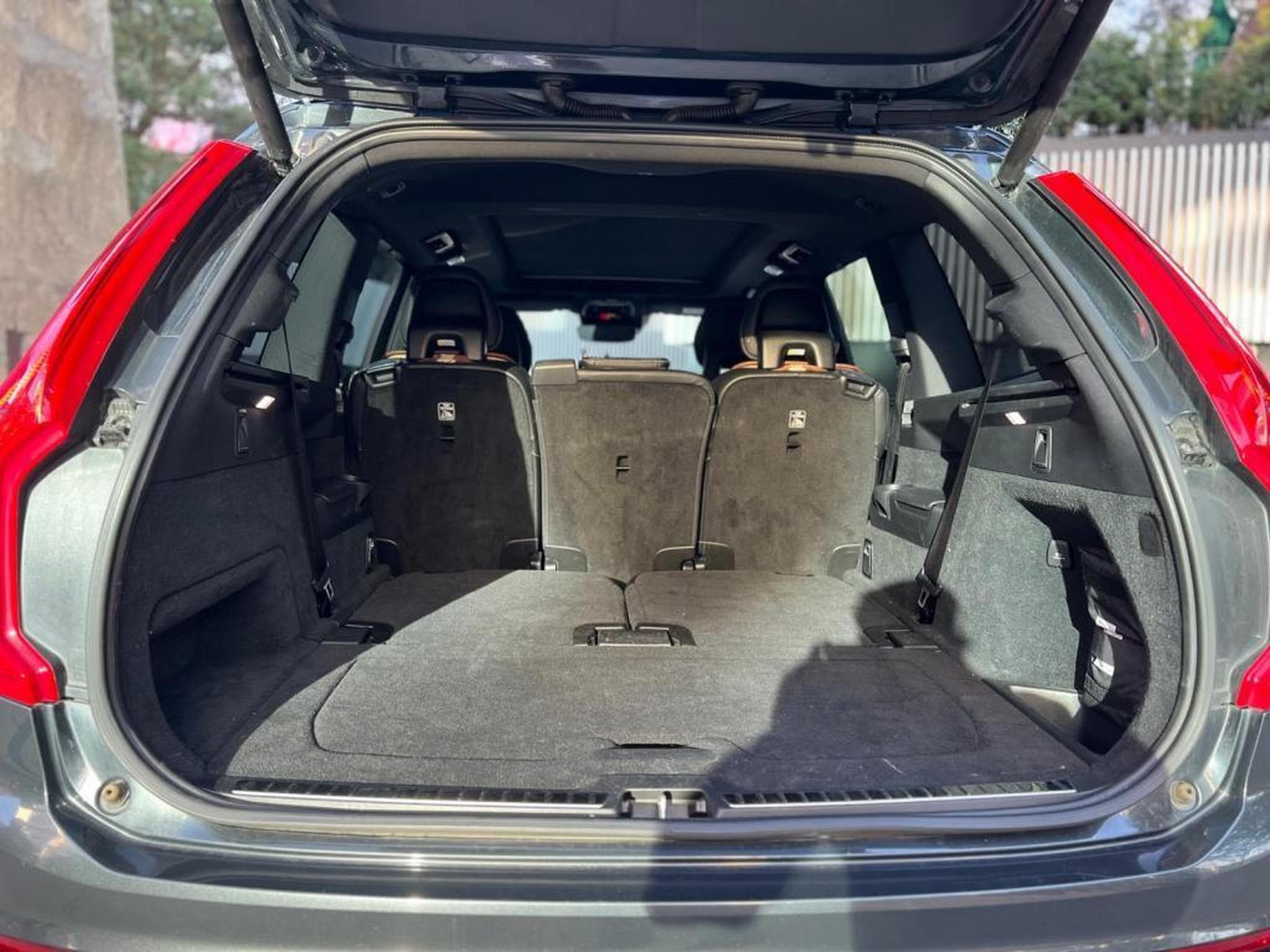 Volvo XC90 AUTOMATIQUE / DIESEL / 7 PLACES / TOIT OUVRANT / HARMAN KARD (2019) - Foto 9