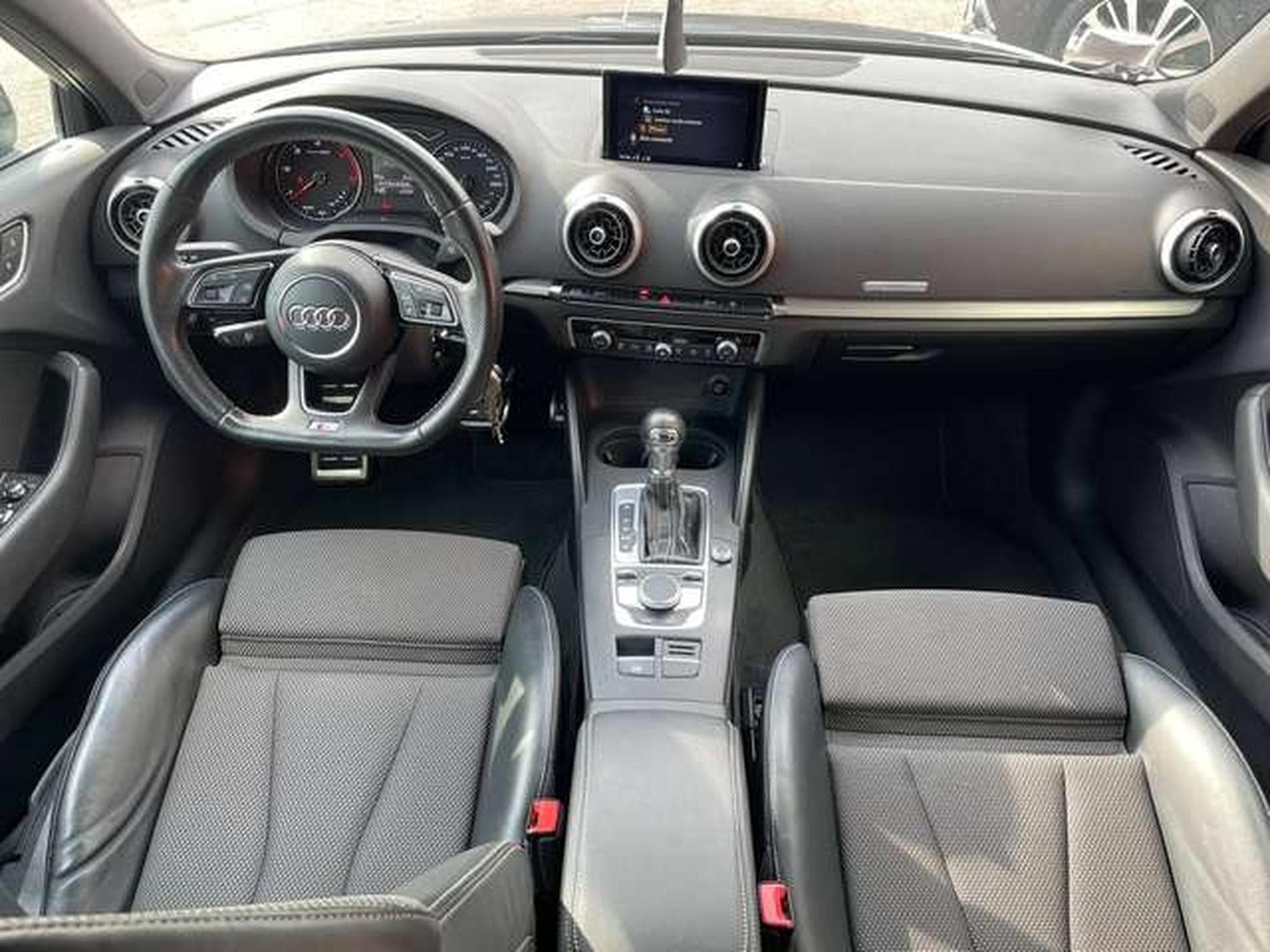 Audi A3 A3 SPORTBACK S-LINE Auto (2017) - Photo 12